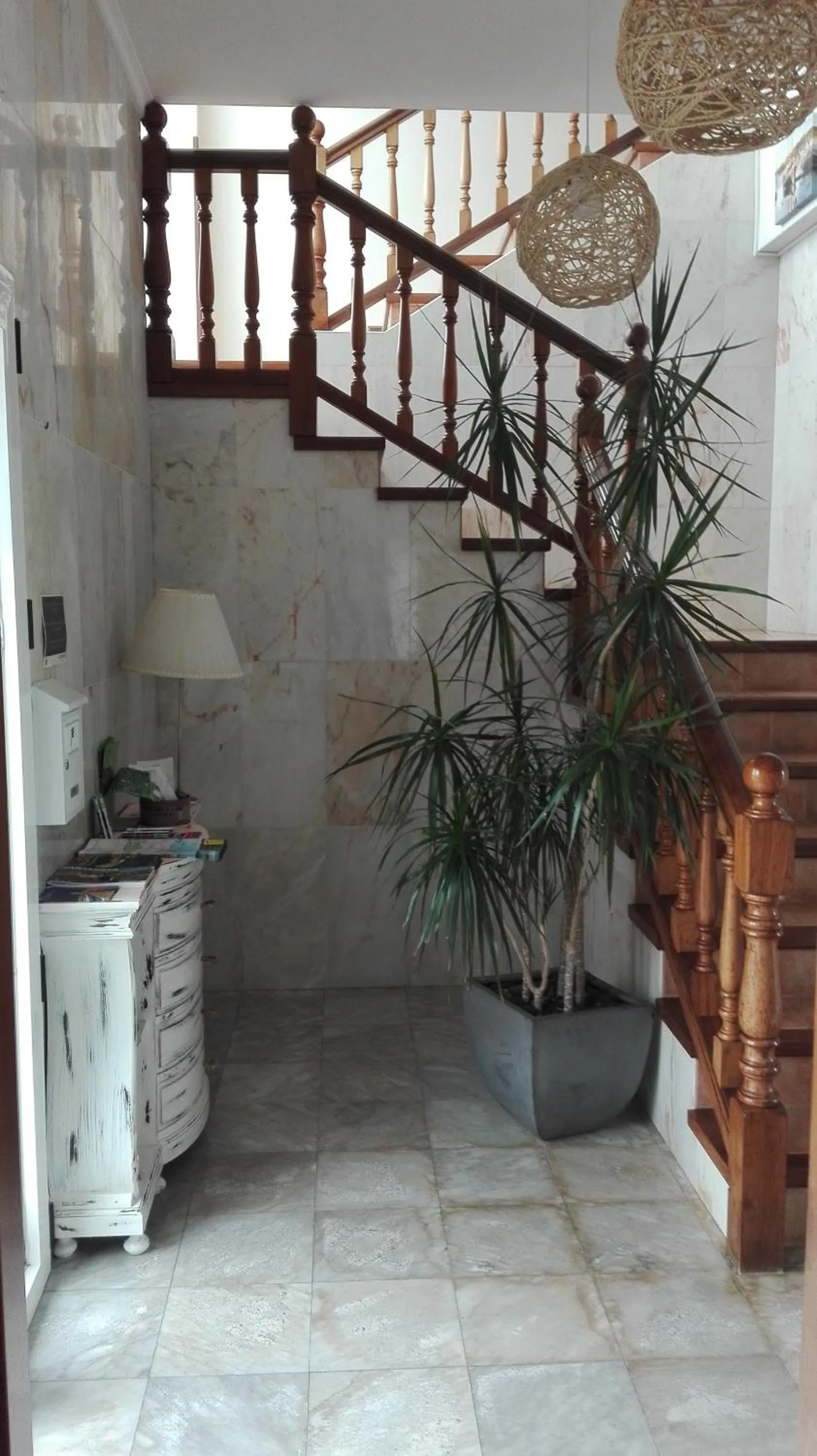 Lobby or reception in Apartamentos River Santander