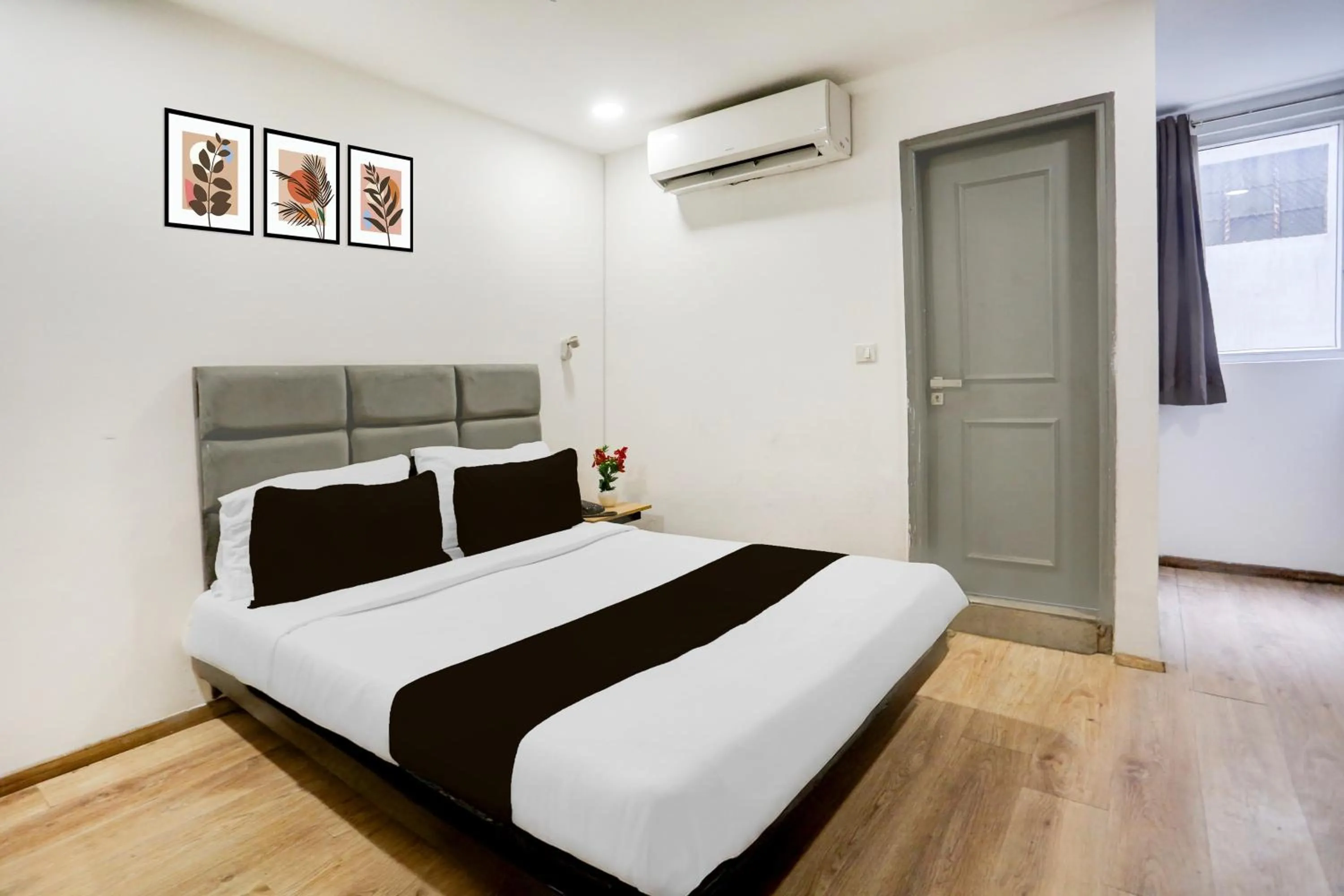 Bedroom, Bed in Super Townhouse Shahdara Near Yamuna Sports Complex Formerly Hotel Ipotel
