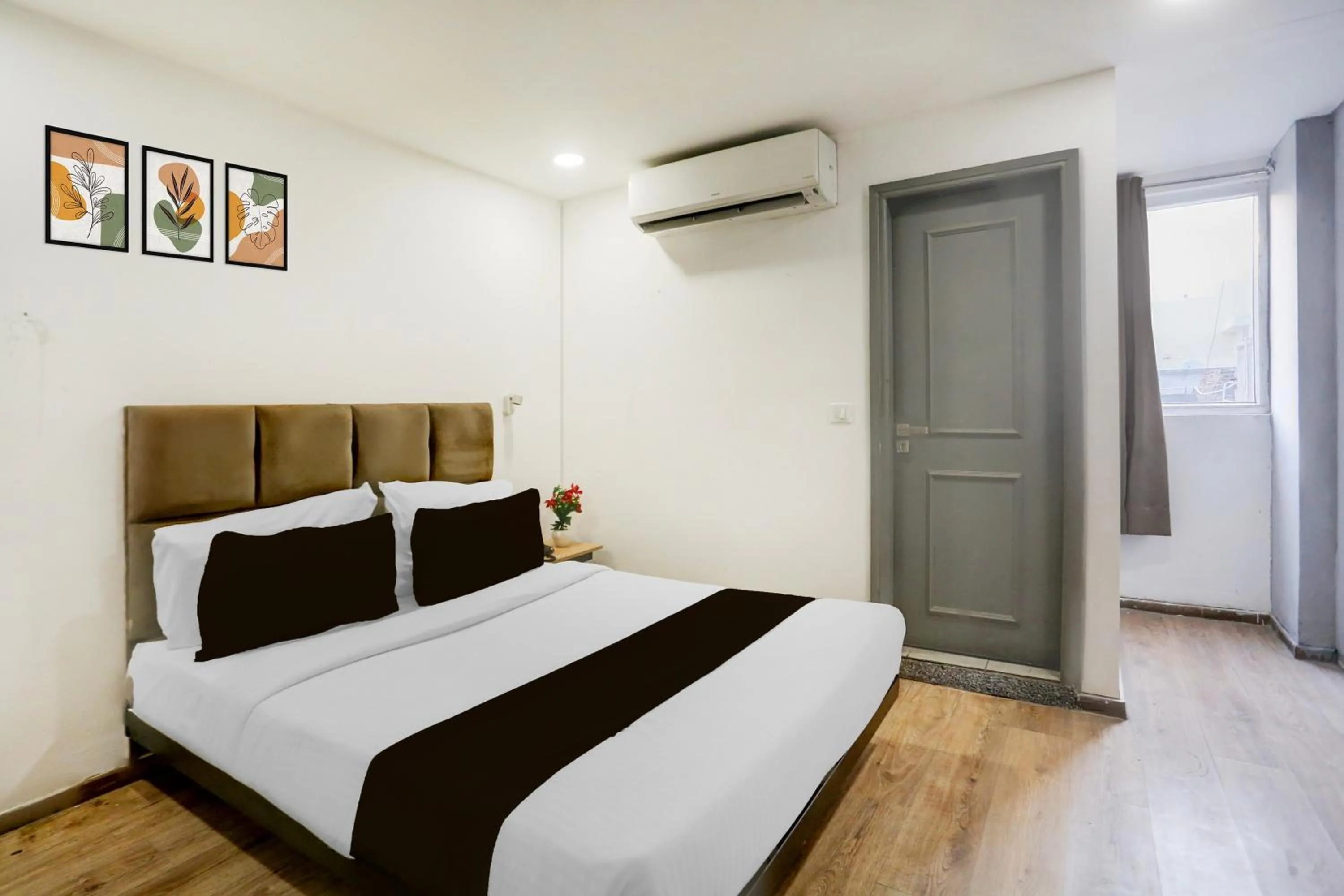 Bedroom, Bed in Super Townhouse Shahdara Near Yamuna Sports Complex Formerly Hotel Ipotel