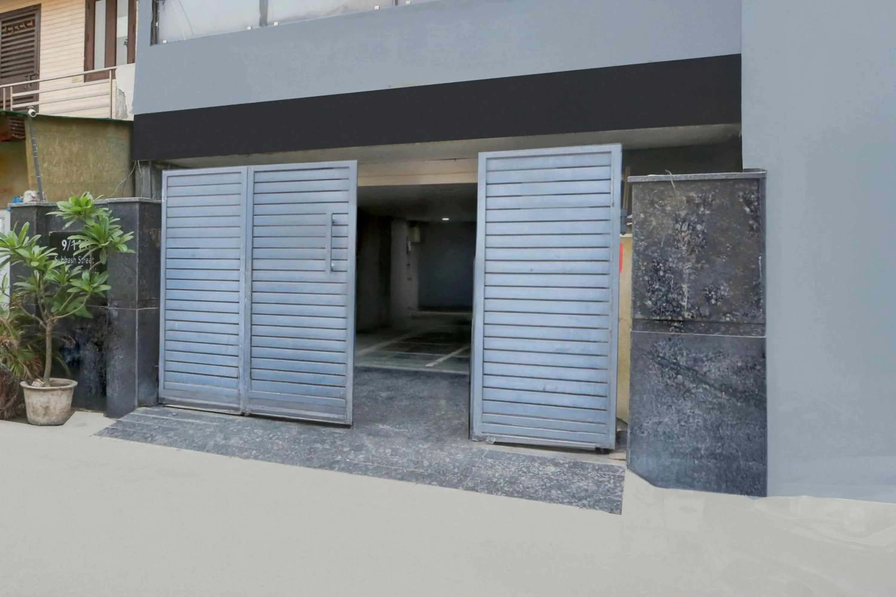 Facade/entrance in Super Townhouse Shahdara Near Yamuna Sports Complex Formerly Hotel Ipotel
