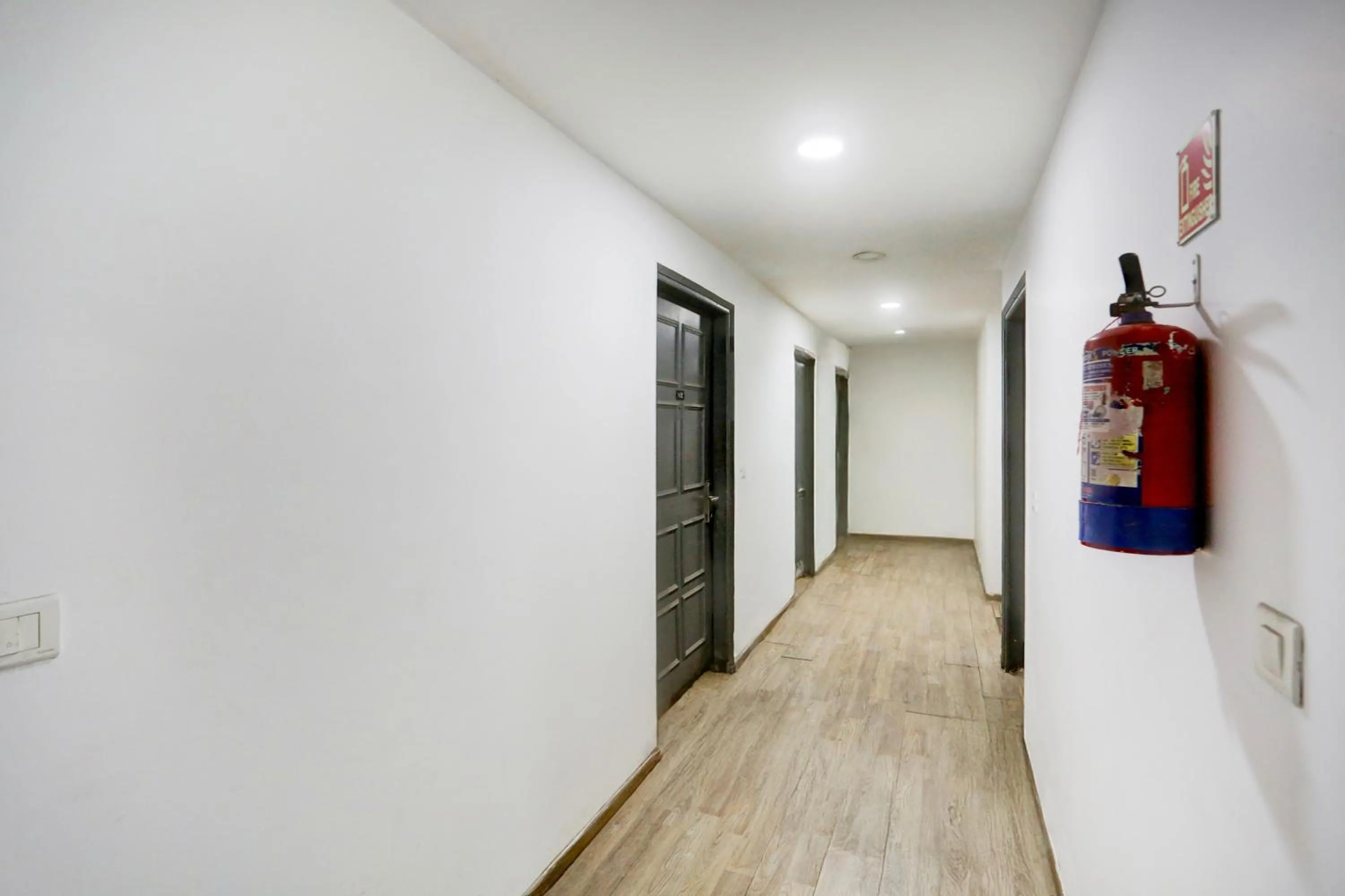 Lobby or reception in Super Townhouse Shahdara Near Yamuna Sports Complex Formerly Hotel Ipotel