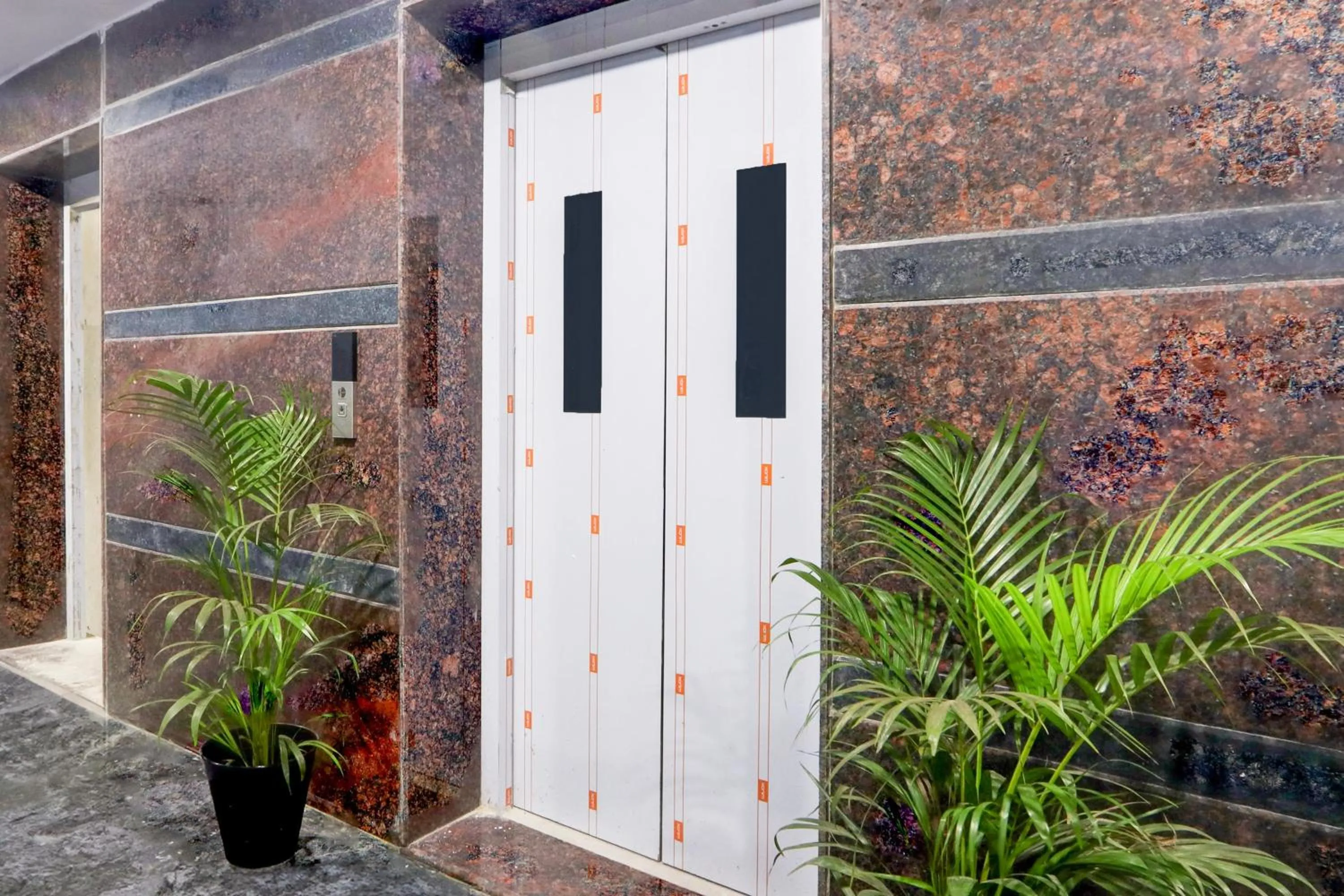 Lobby or reception in Super Townhouse Kukatpally Formerly SV Royal