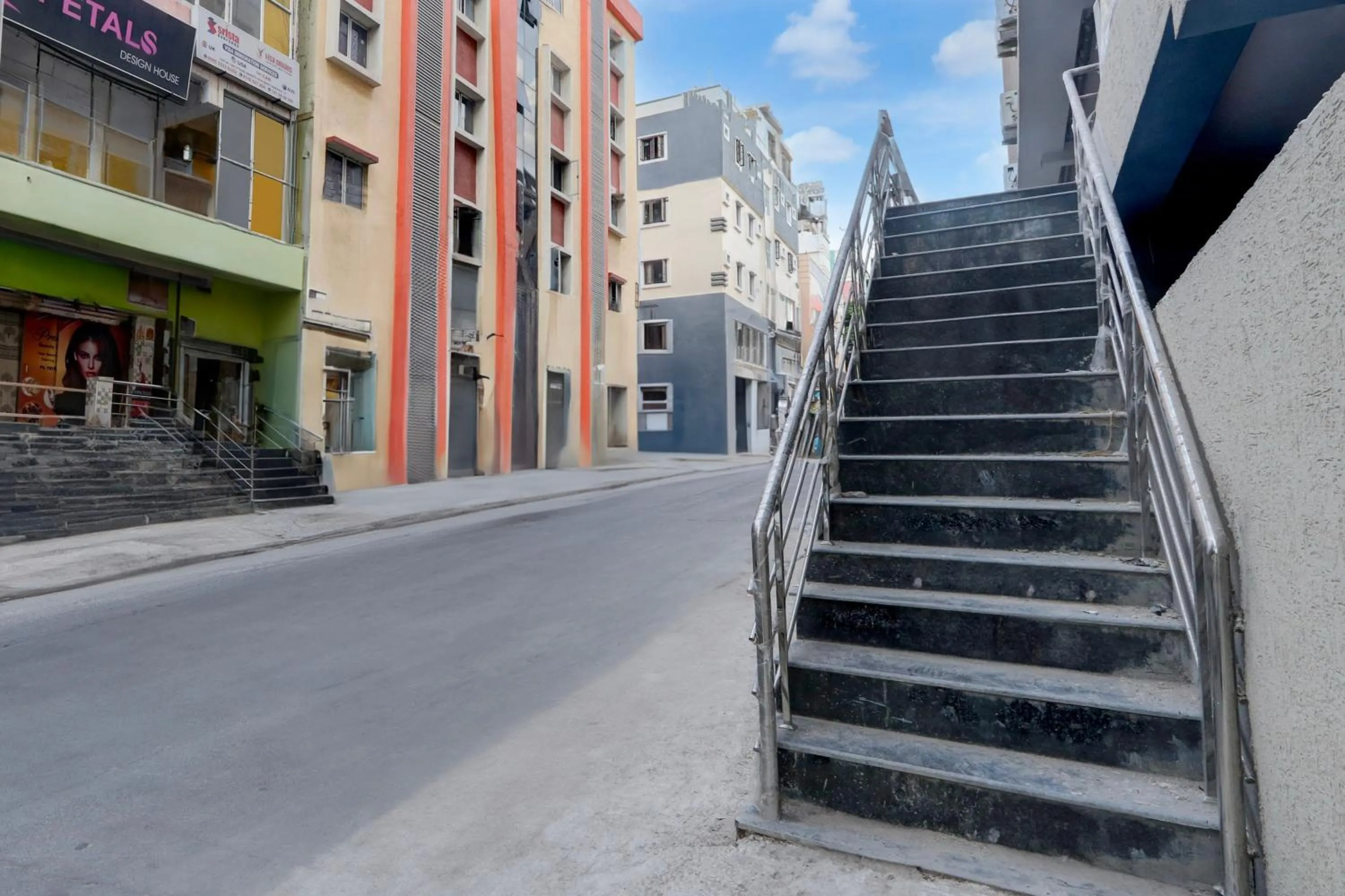 Facade/entrance in Super Townhouse Kukatpally Formerly SV Royal