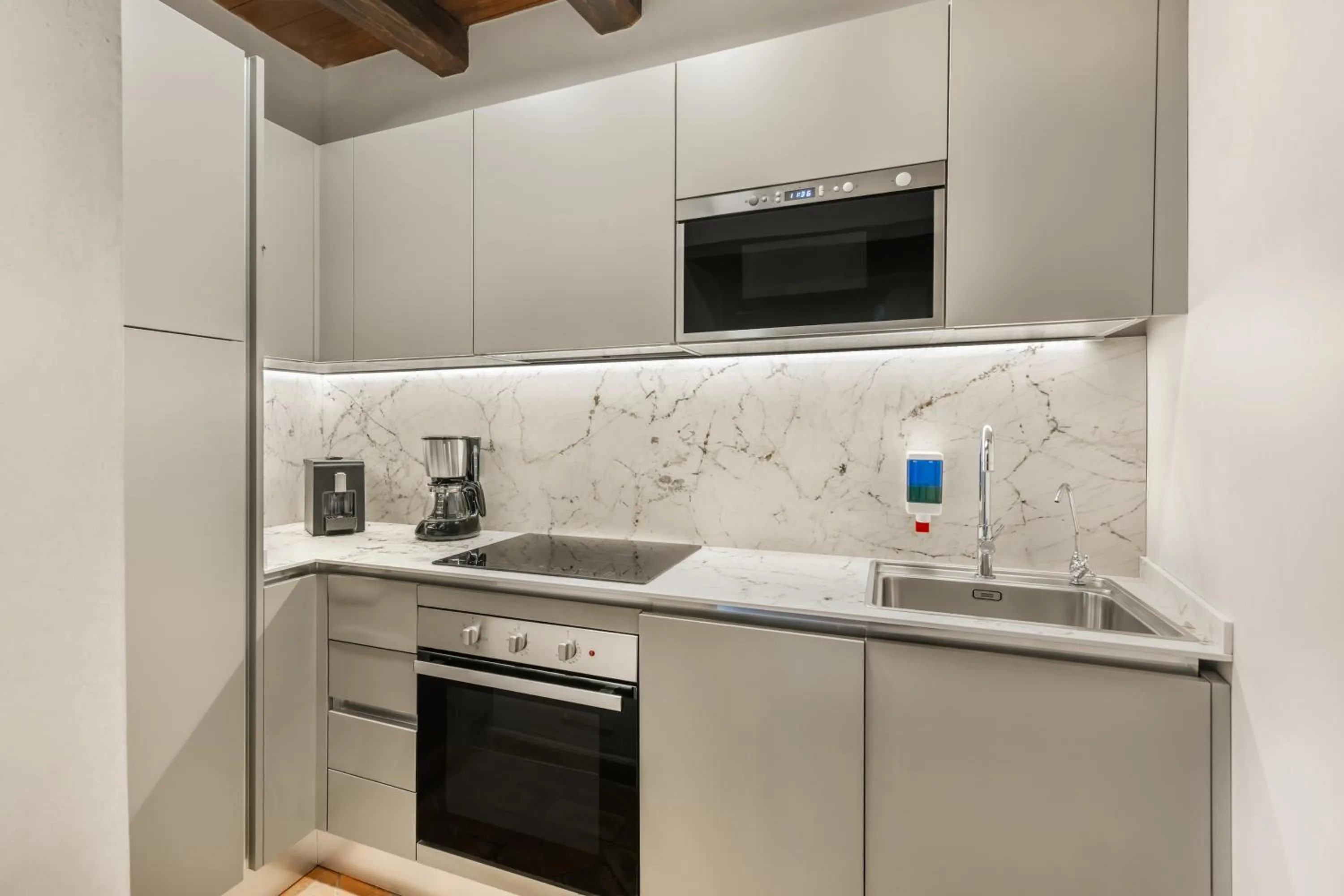 Kitchen or kitchenette in Palazzo Catalani Resort