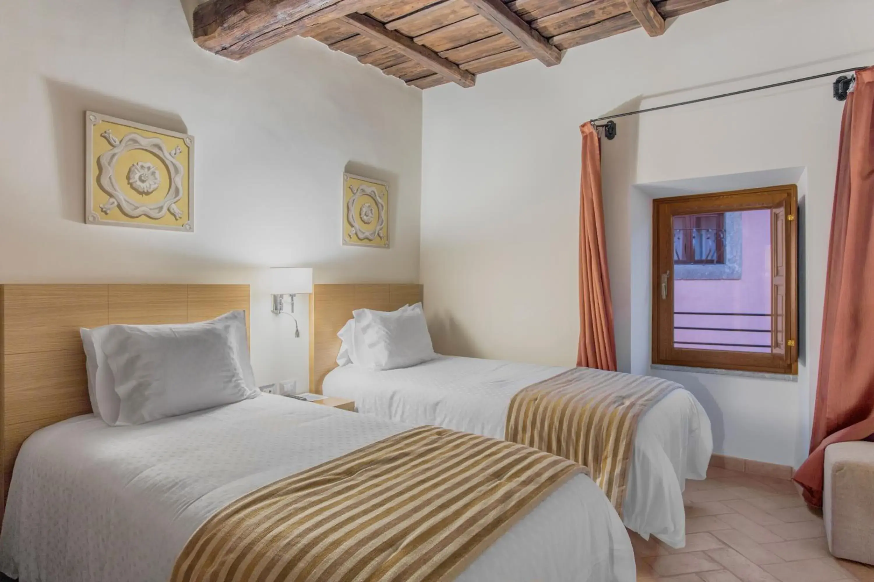 Bed in Palazzo Catalani Resort Bed in Palazzo Catalani Resort