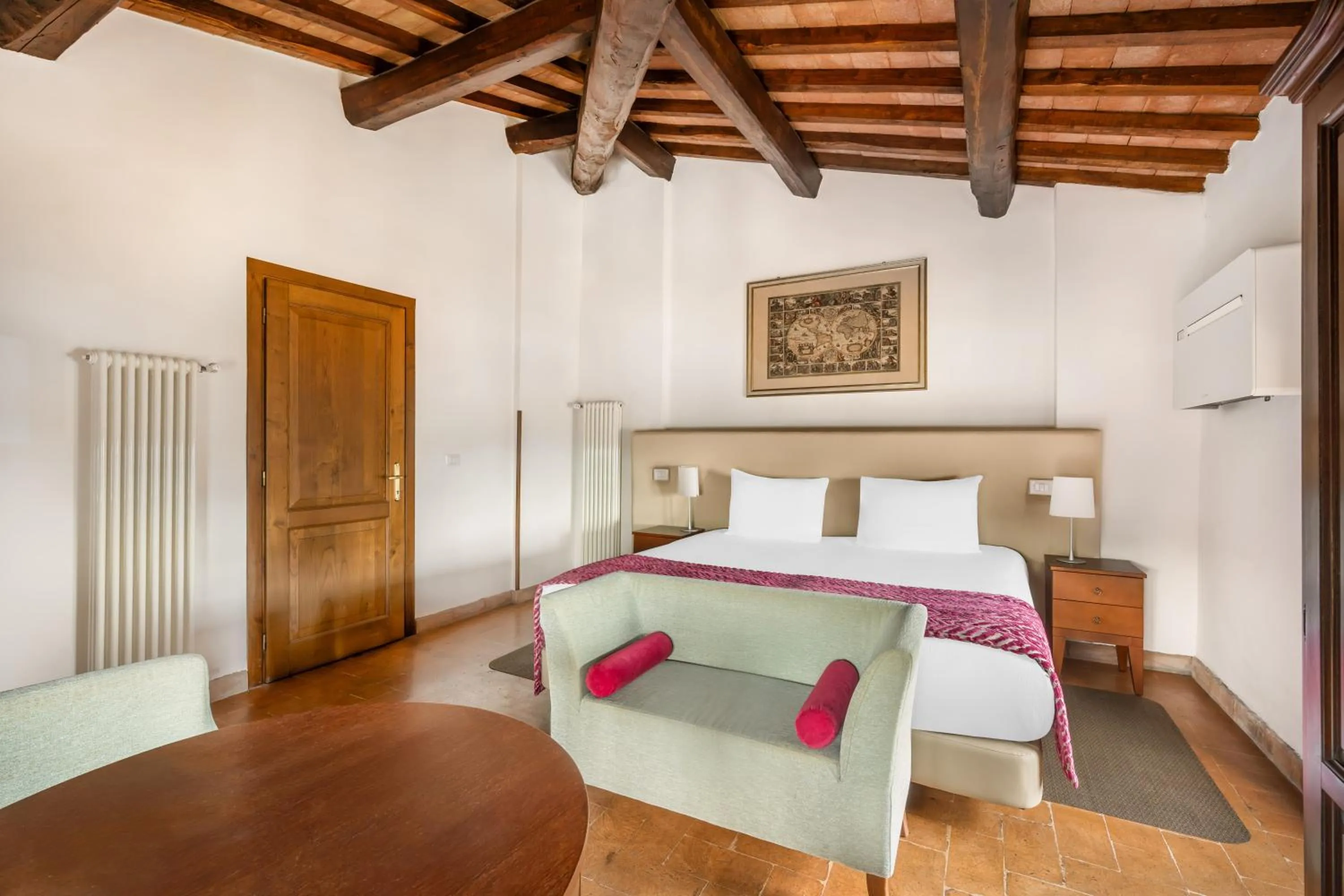Bed in Palazzo Catalani Resort