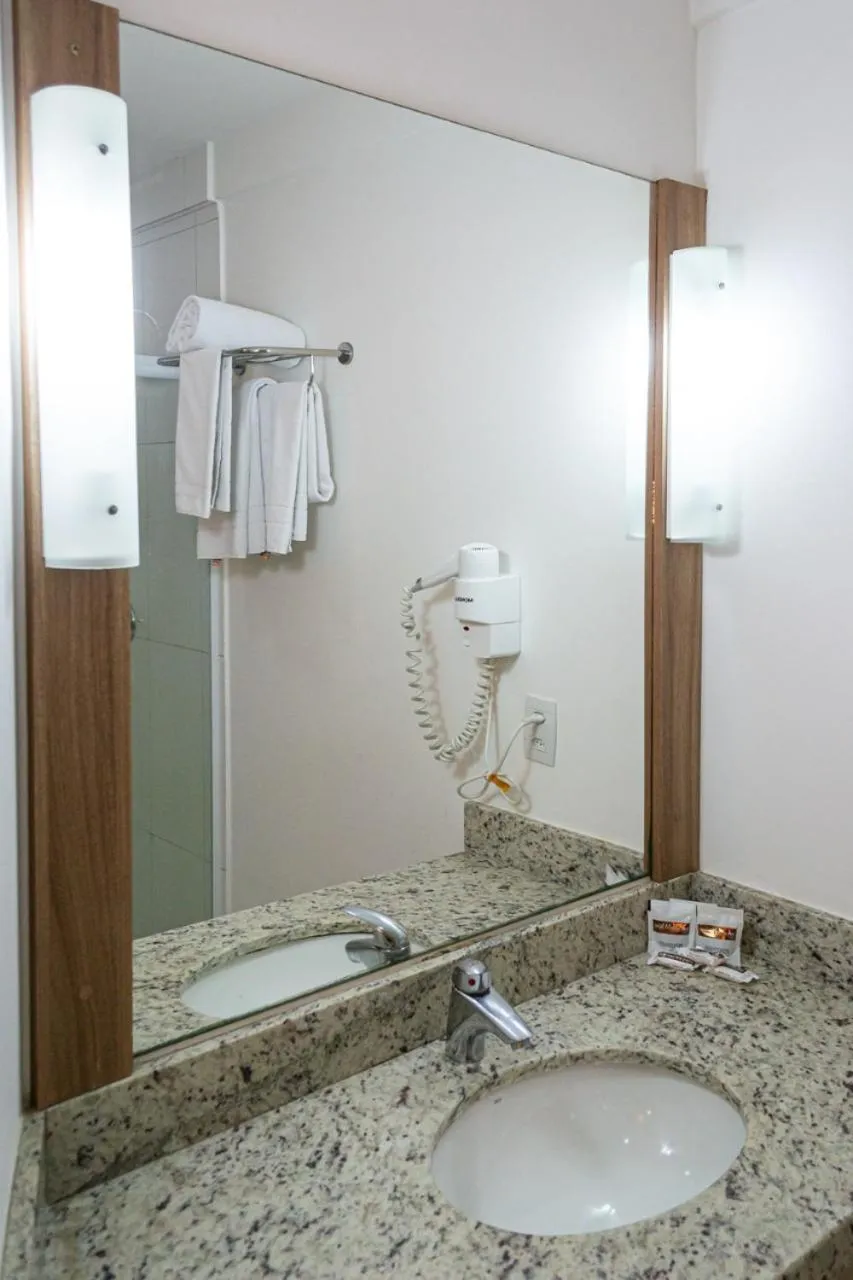 Bathroom in Hotel Malibu Inn Campinas