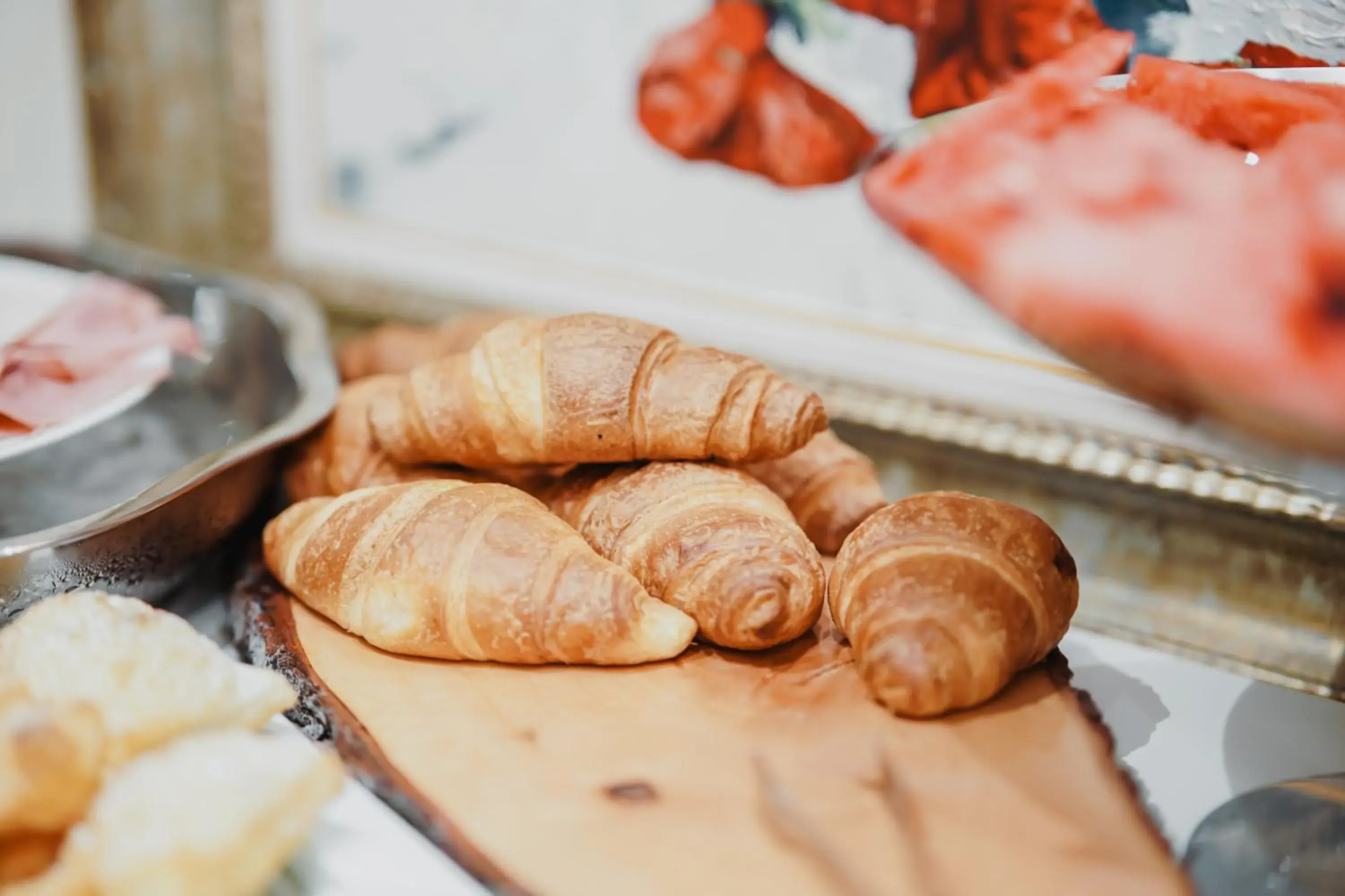 Breakfast in Lot Boutique Hotel by Hotels and Preference Breakfast in Lot Boutique Hotel by Hotels and Preference