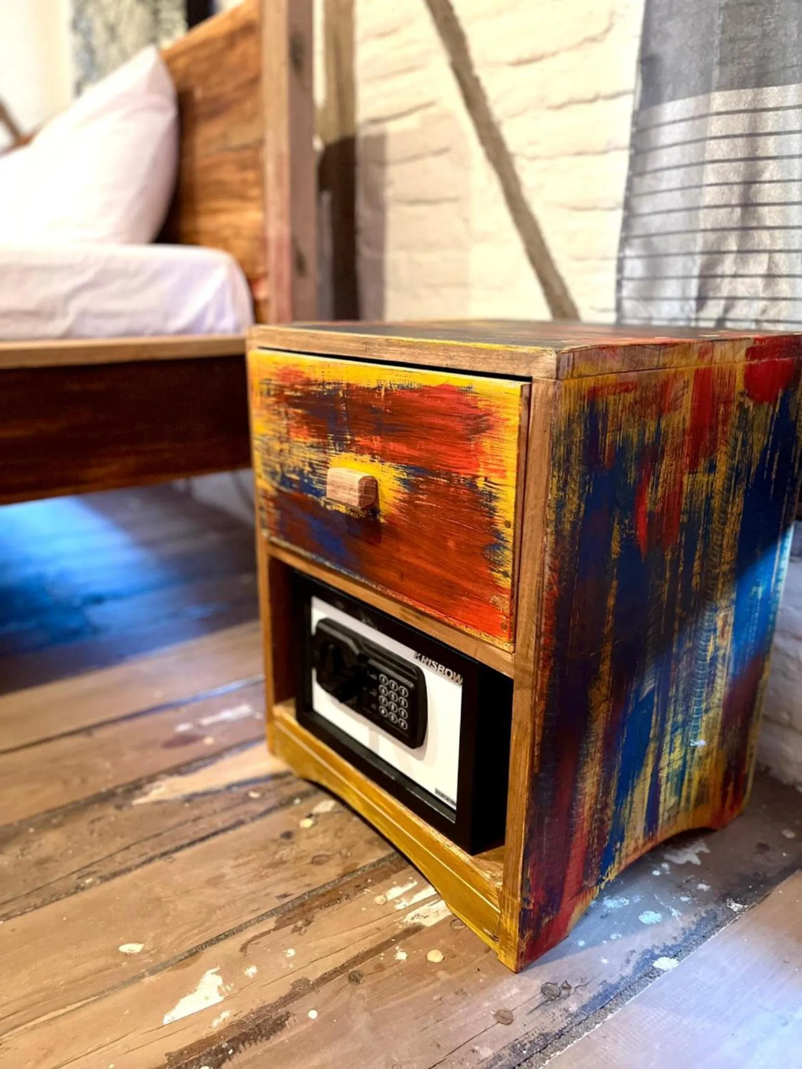 safe in Gili La Boheme