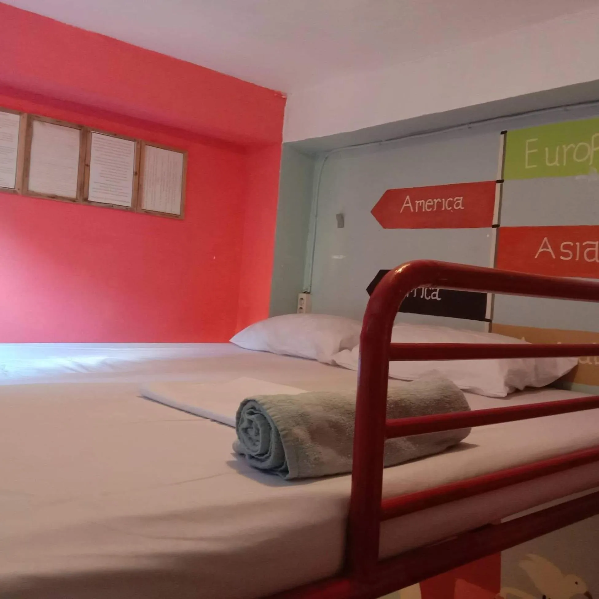 Property building, Bed in Gili La Boheme