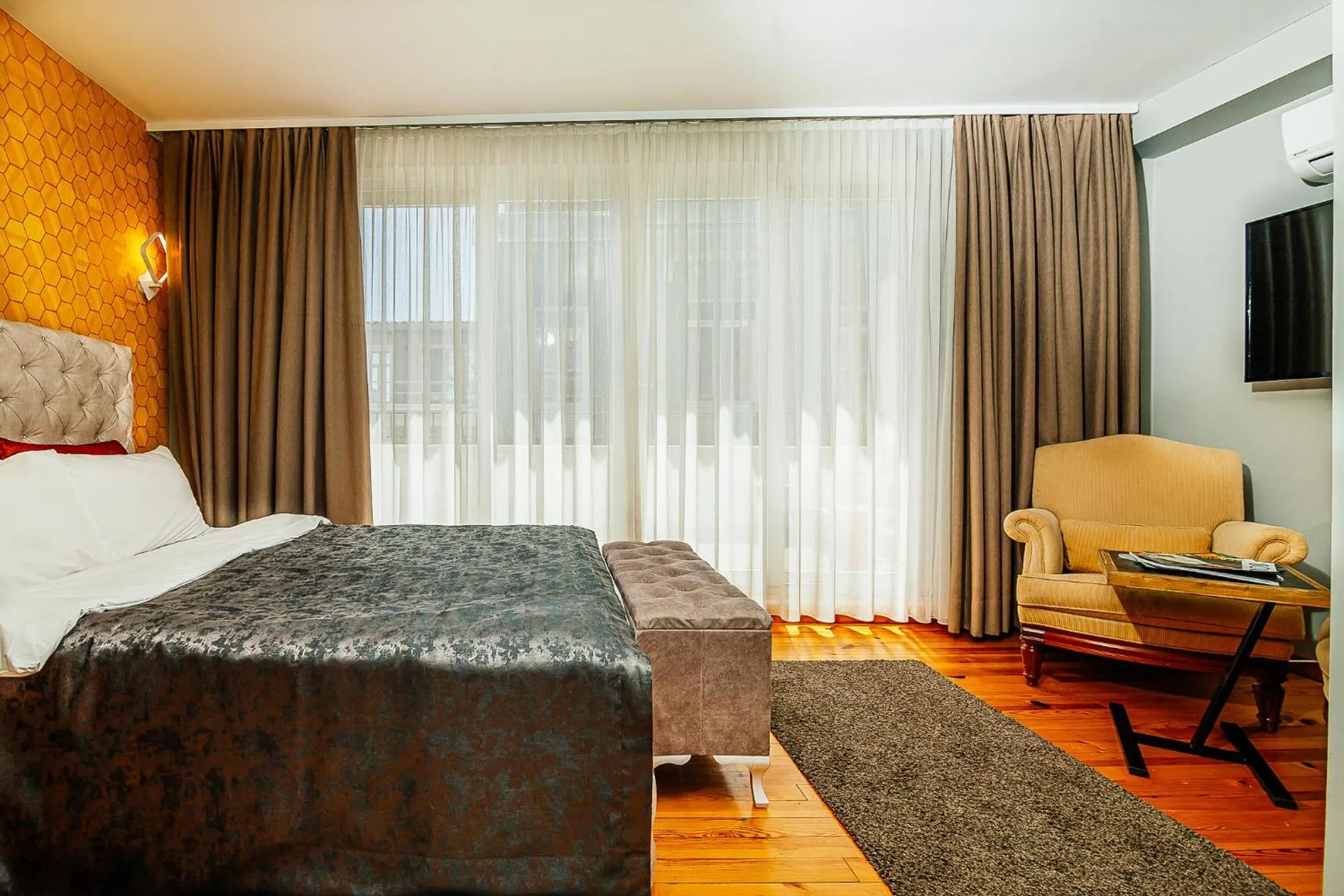 Bedroom, Bed in Historic Galata