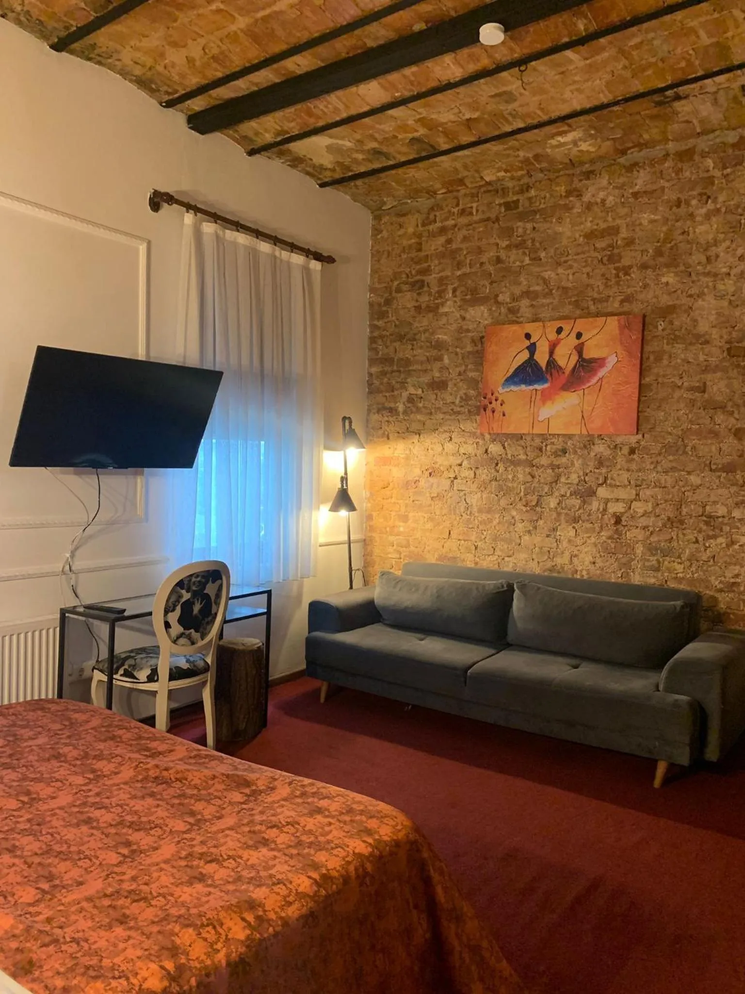 Bed in Stories Of Galata