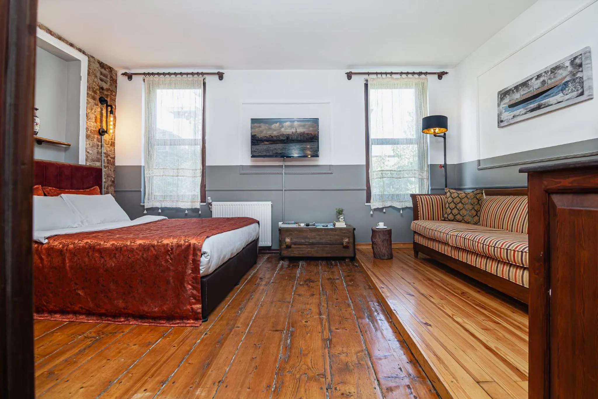 Bed in Historic Galata