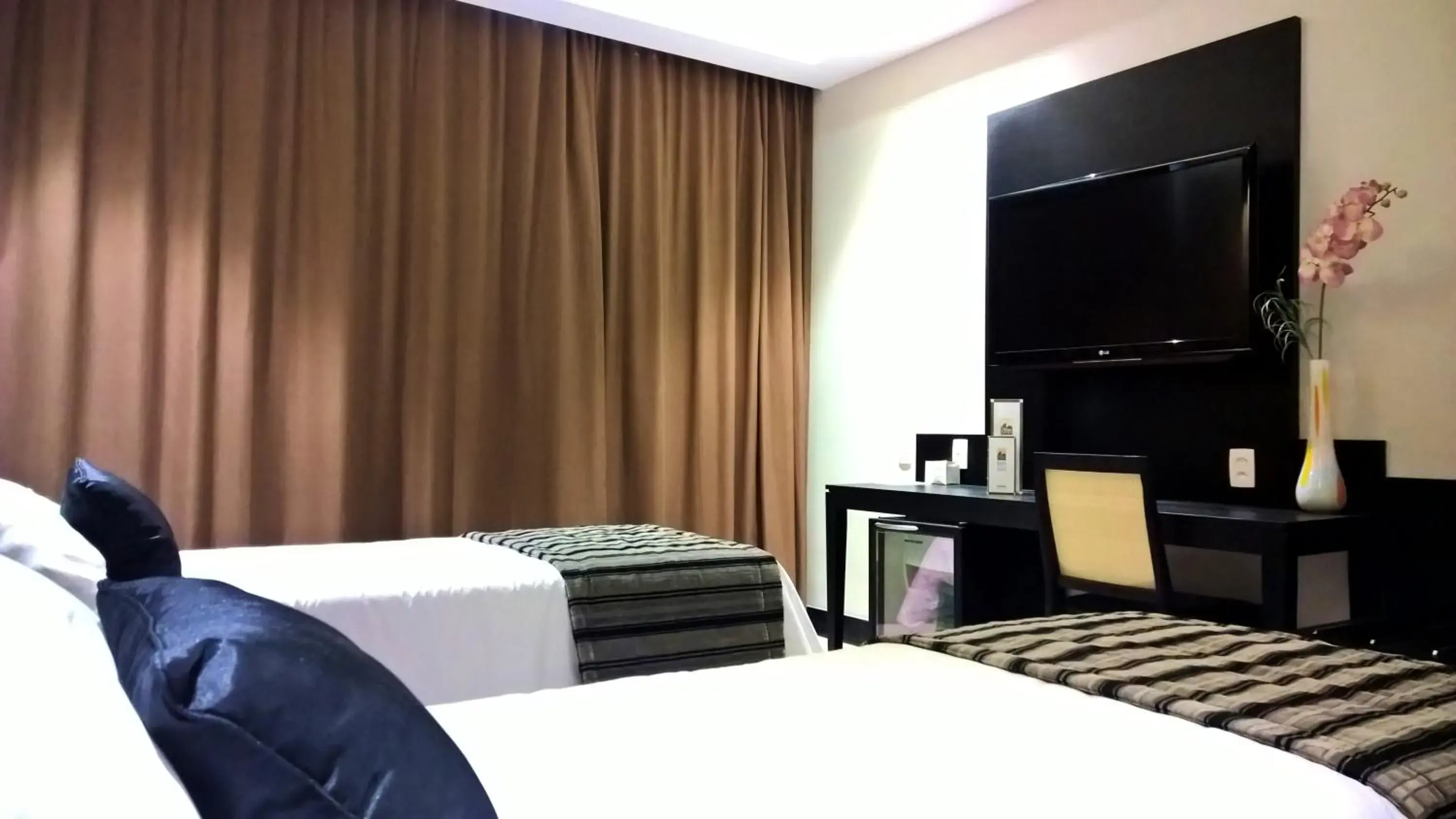 Bed in Hotel Atlântico Tower Bed in Hotel Atlântico Tower