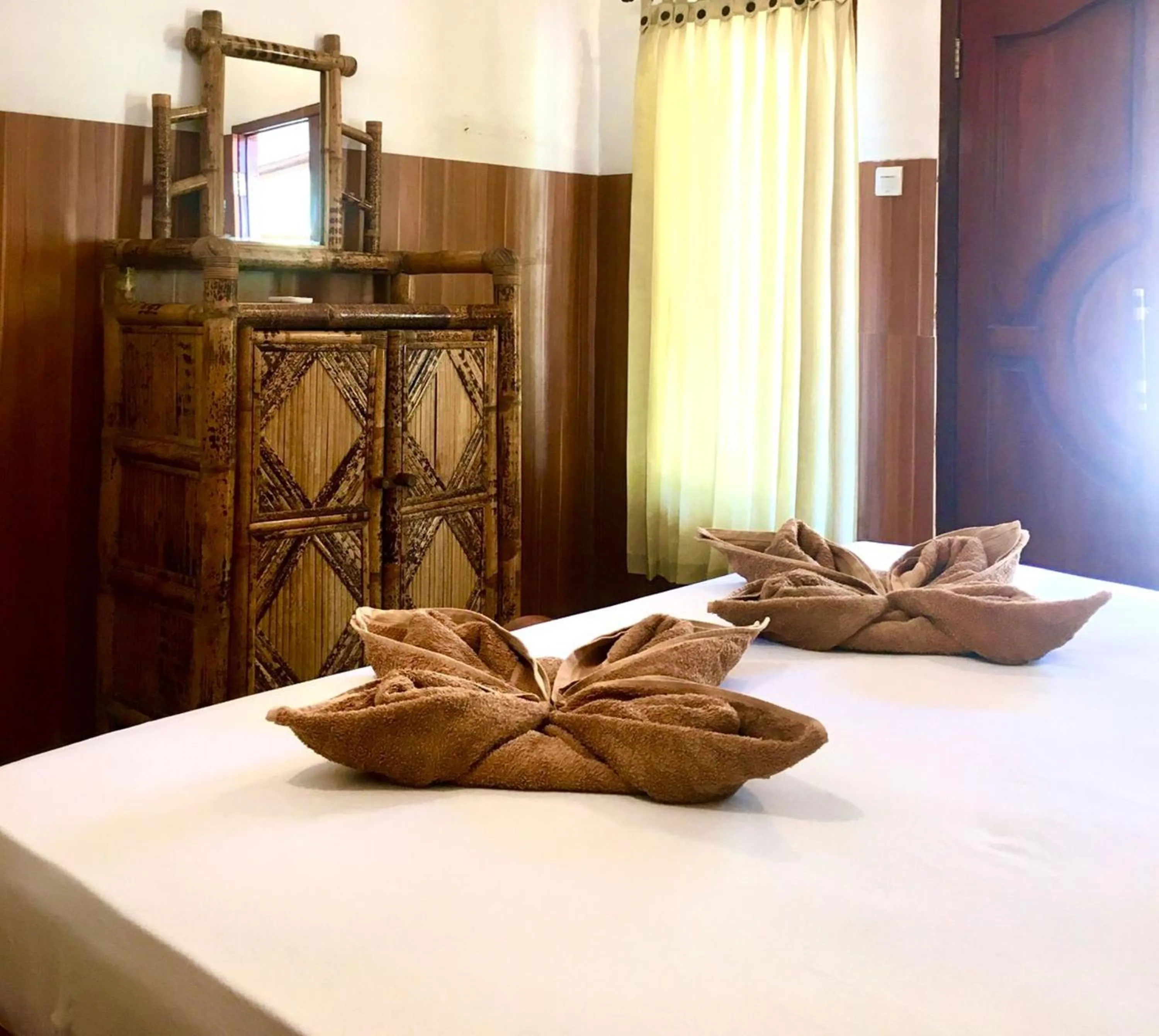 Bed in Gusung Indah Bungalow Gili Air