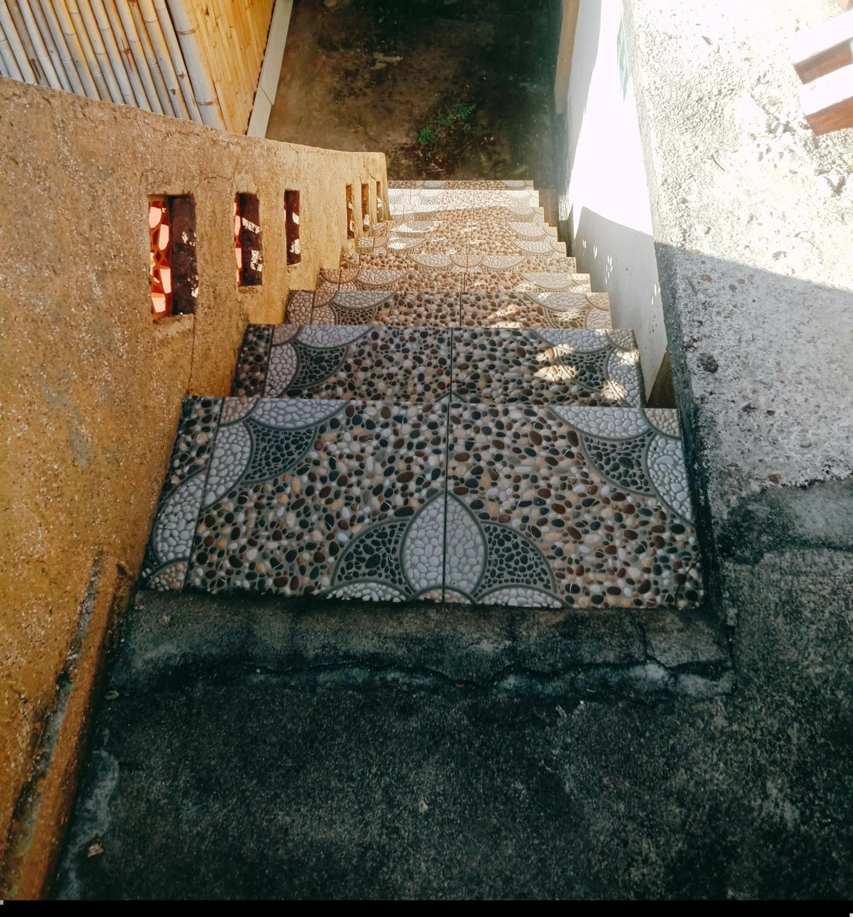 Text overlay in Gusung Indah Bungalow Gili Air