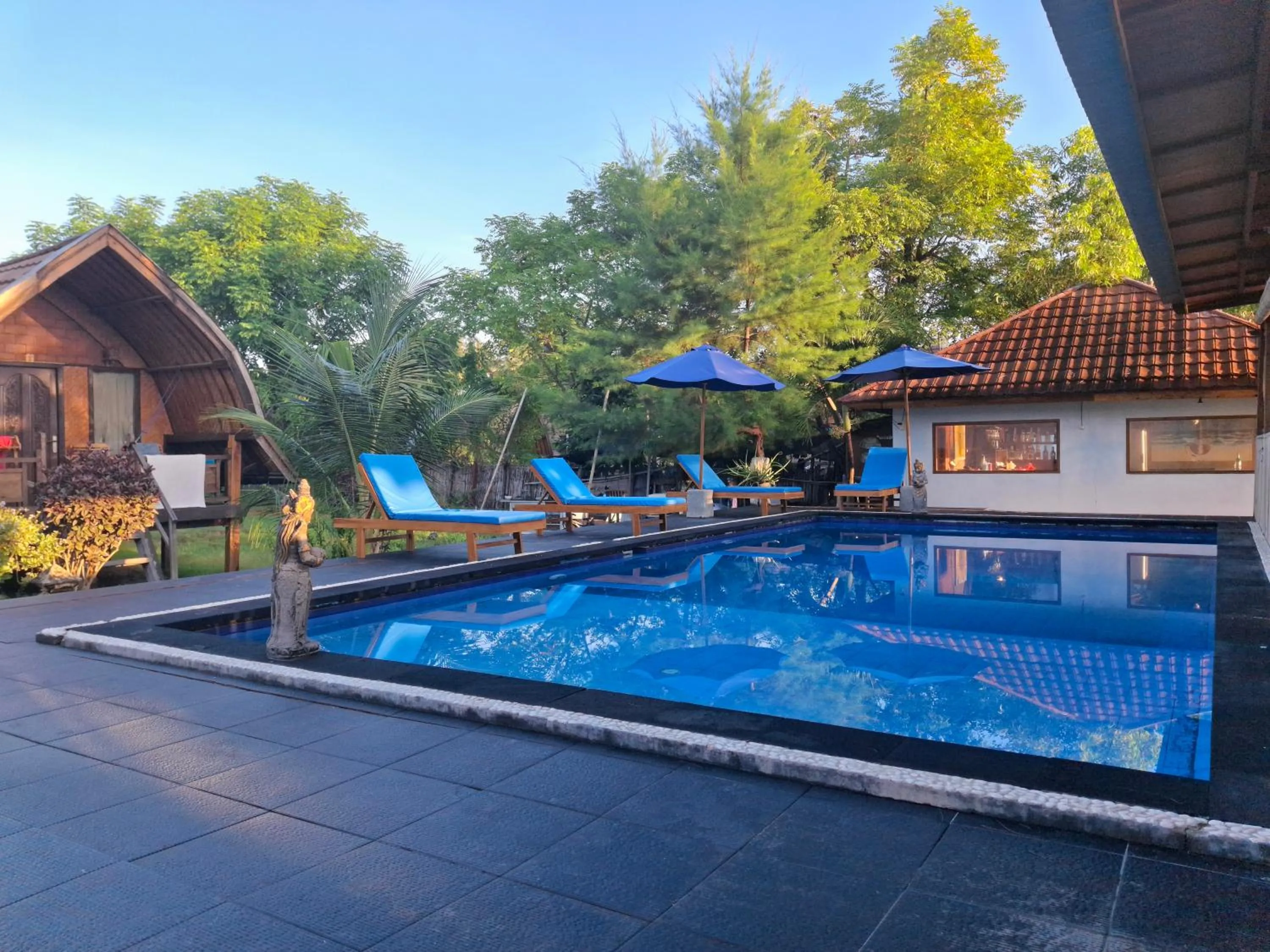 Swimming pool in Gusung Indah Bungalow Gili Air