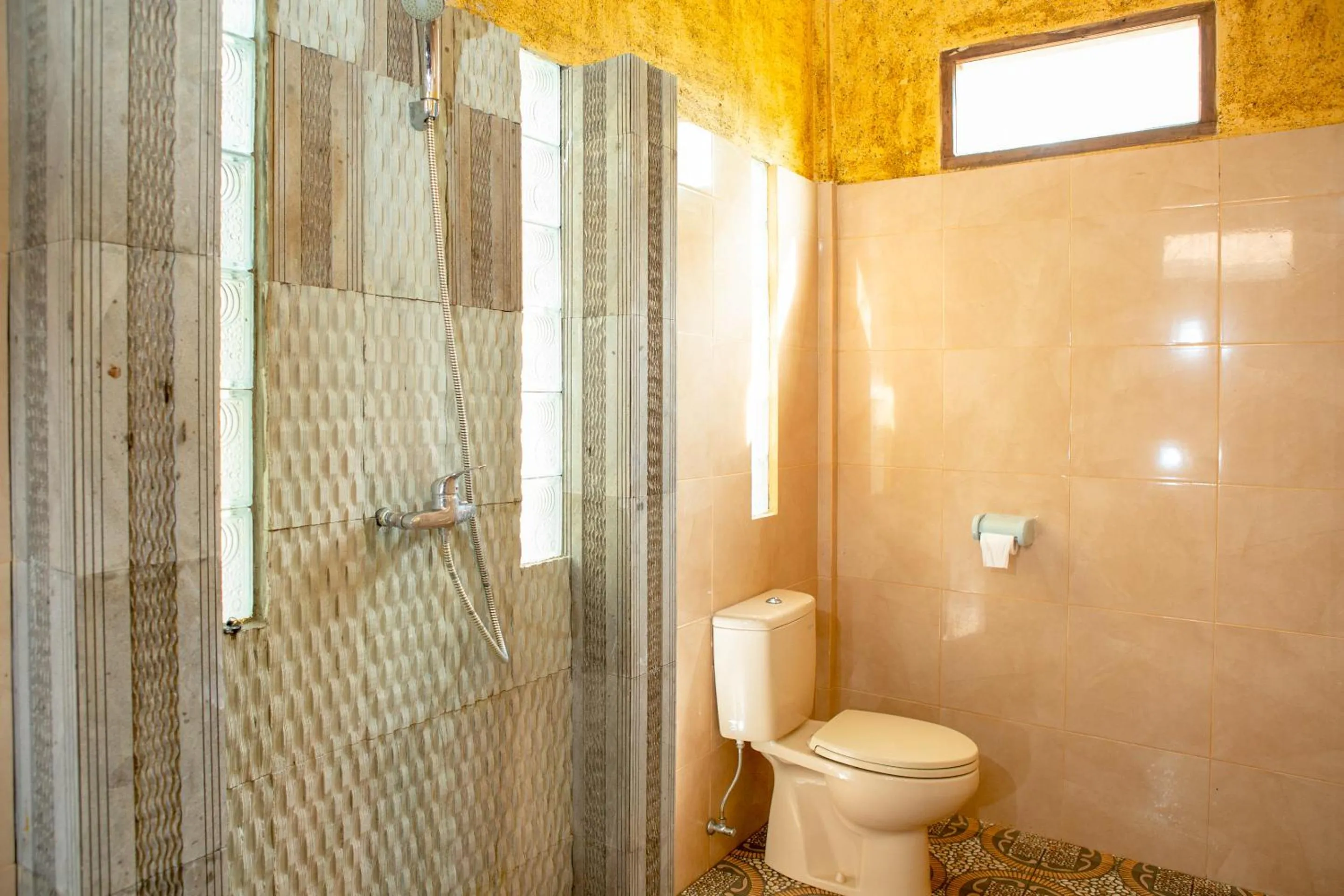 Toilet in Gusung Indah Bungalow Gili Air