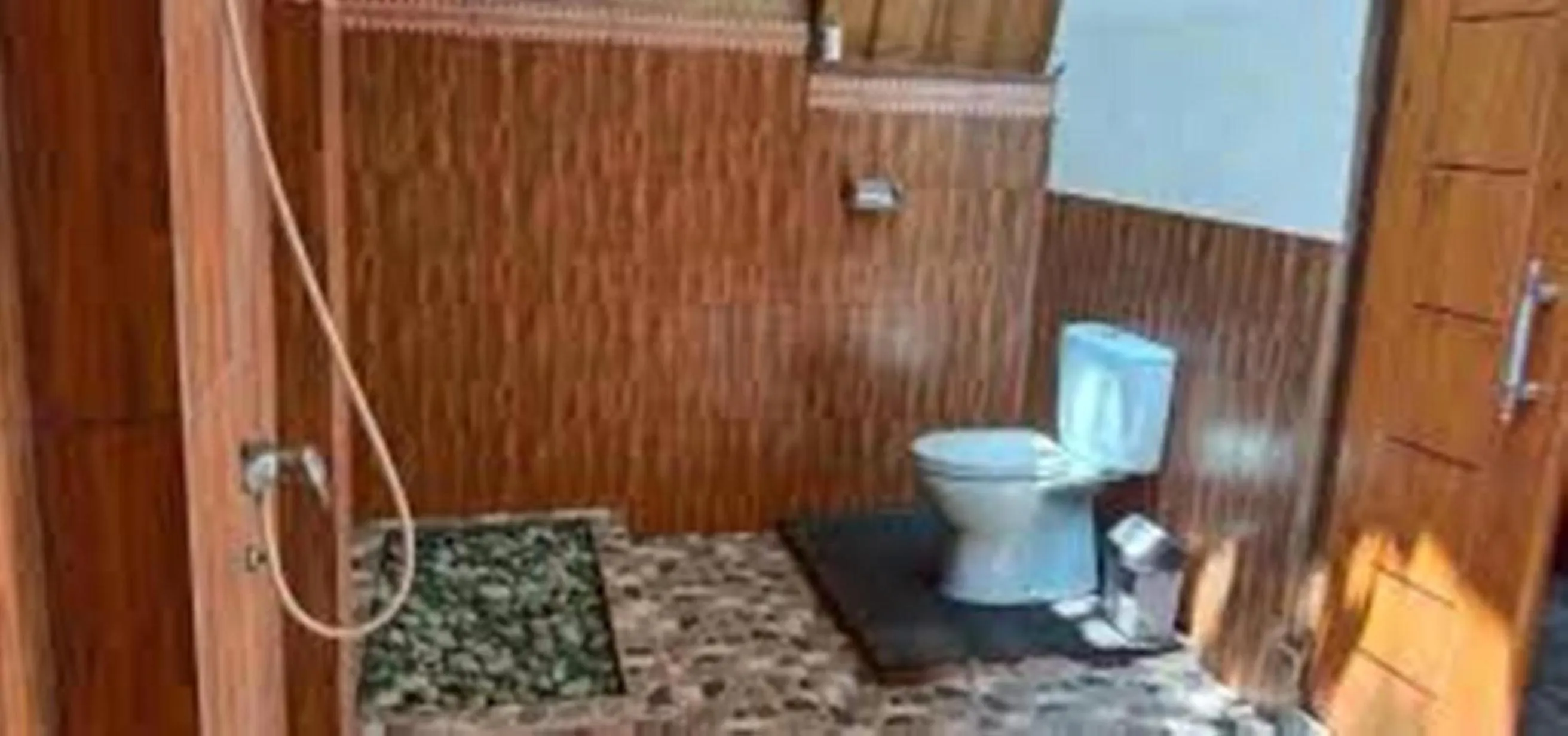 Toilet in Gusung Indah Bungalow Gili Air