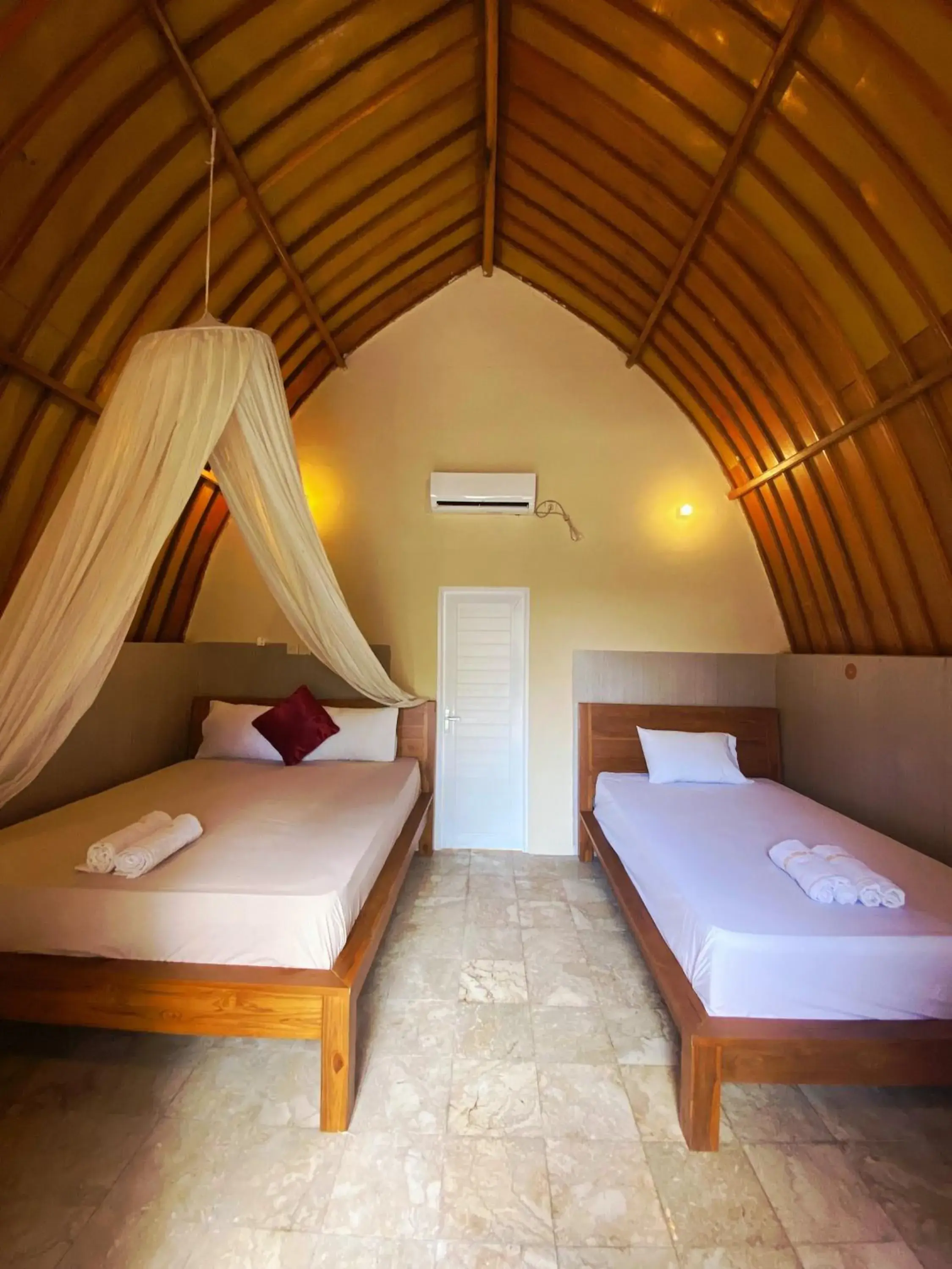 Deluxe Double Room with Balcony in Gusung Indah Bungalow Gili Air Deluxe Double Room with Balcony in Gusung Indah Bungalow Gili Air