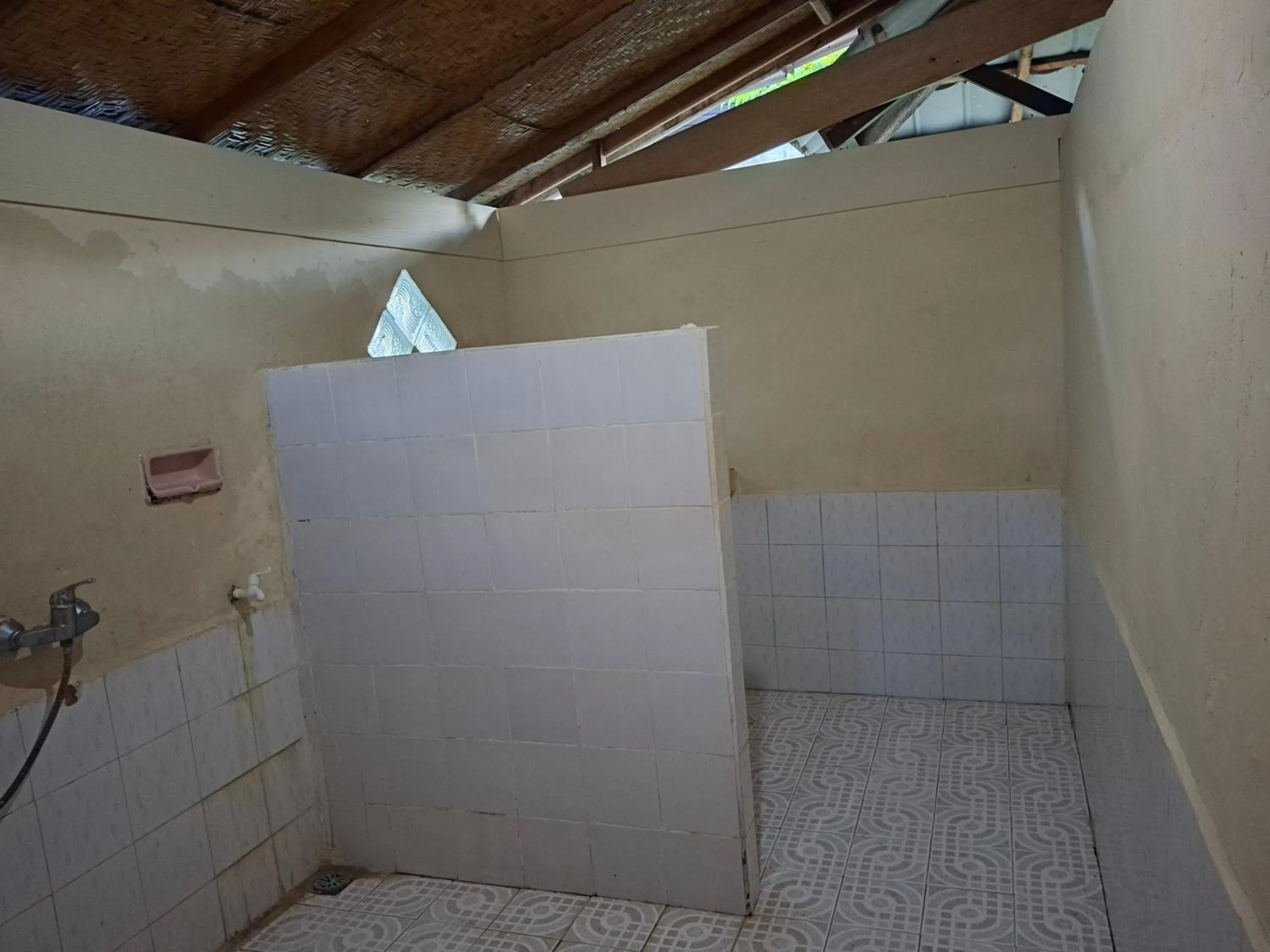 Bathroom in Gusung Indah Bungalow Gili Air