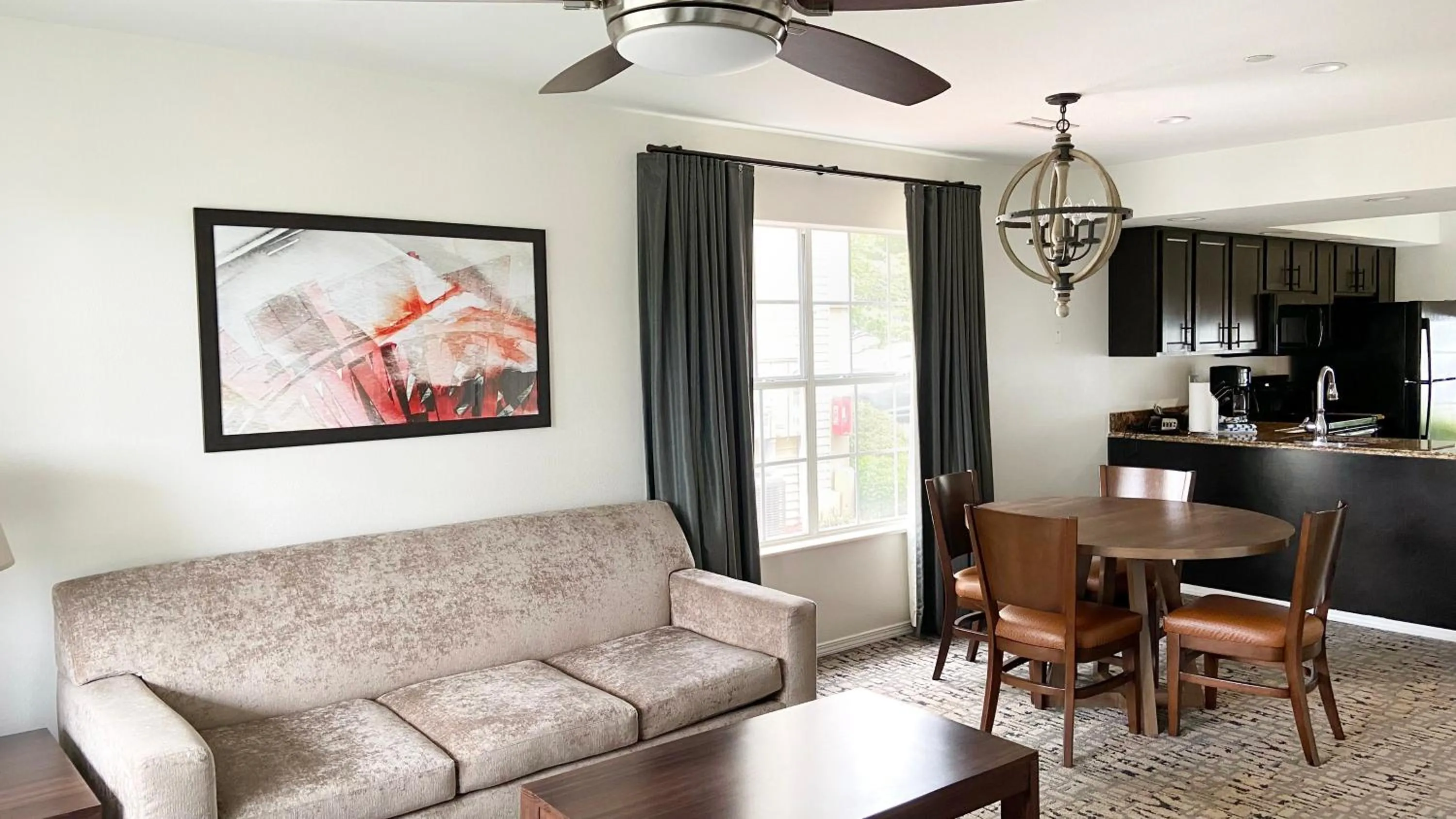 Bedroom in Club Wyndham Branson at The Falls