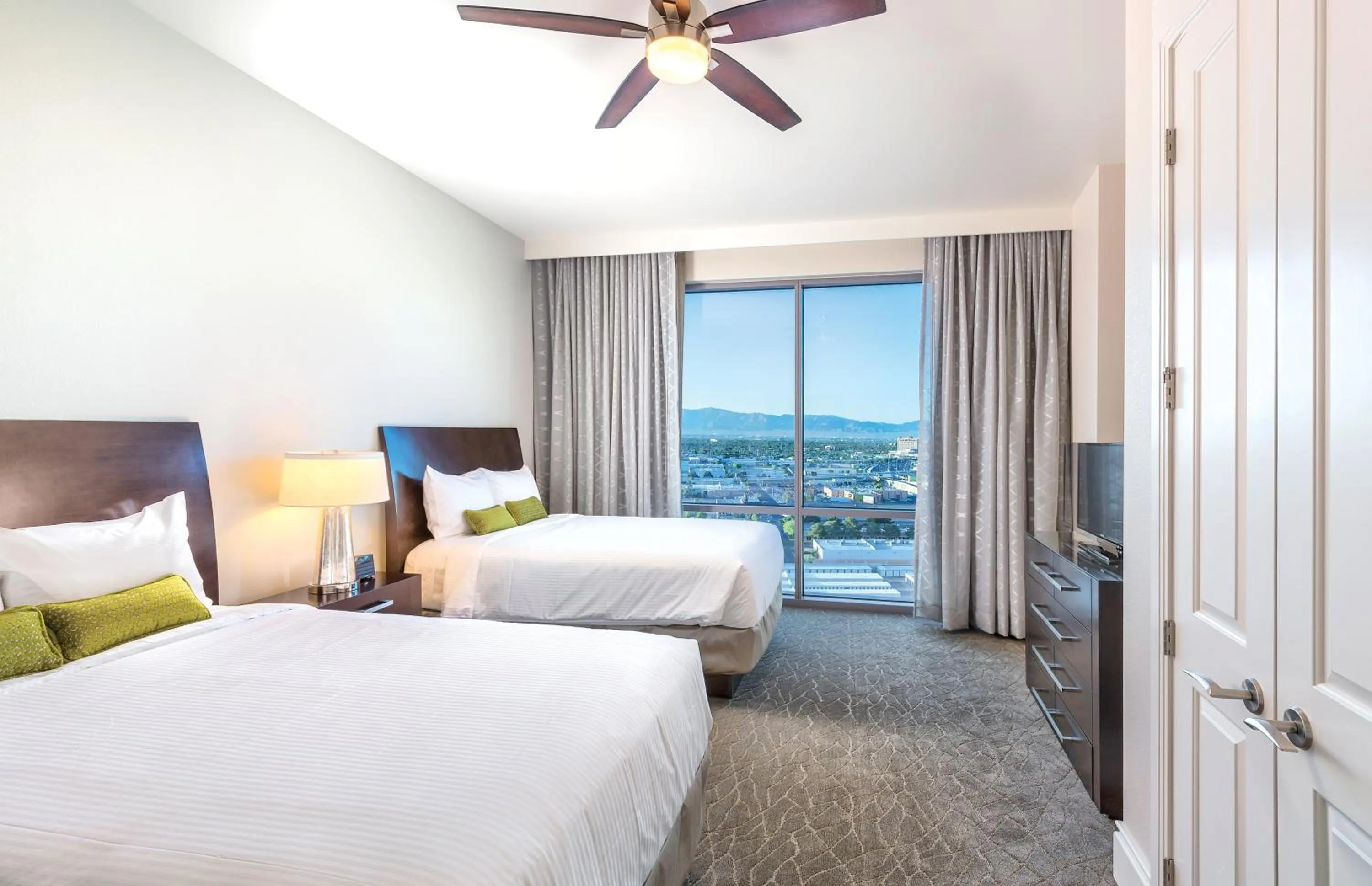 Bedroom, Bed in Club Wyndham Desert Blue