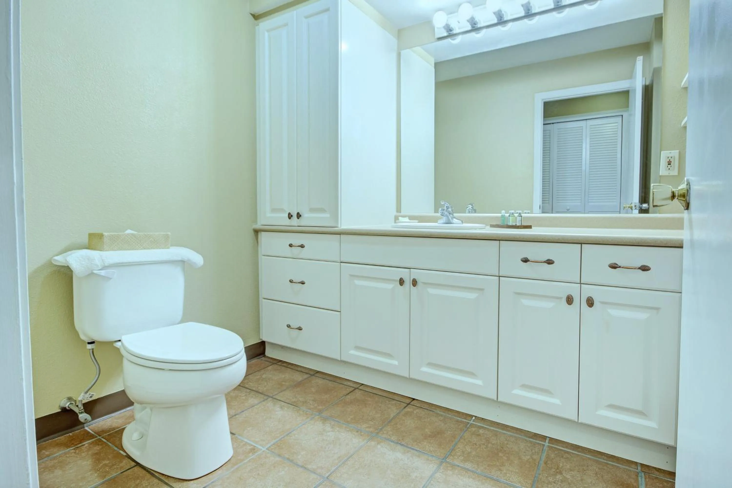 Bathroom in Club Wyndham Newport Overlook