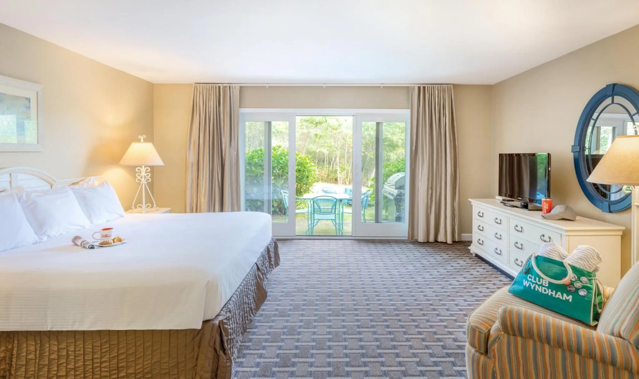 Other, Bed in Club Wyndham Newport Overlook