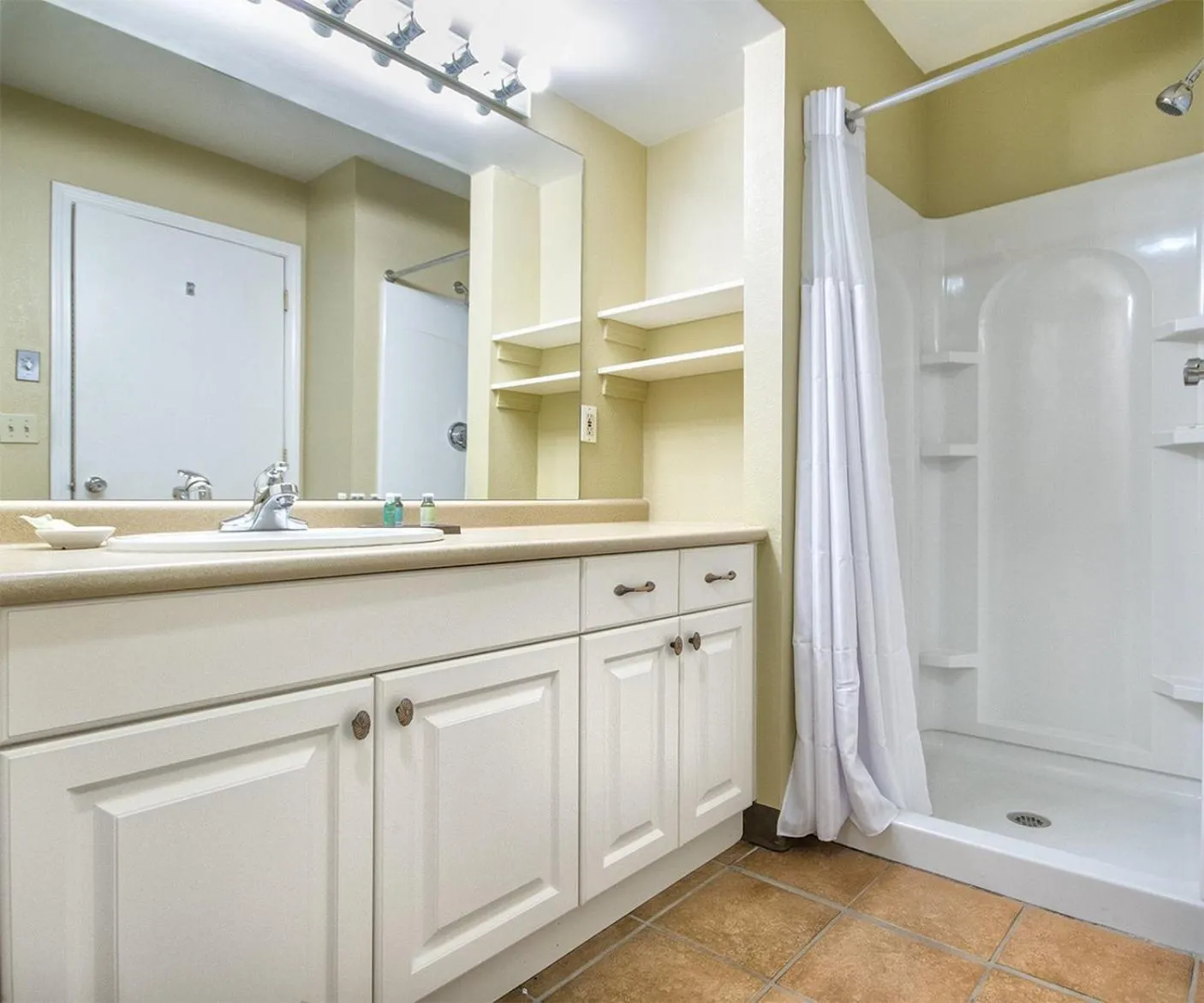 Bathroom in Club Wyndham Newport Overlook