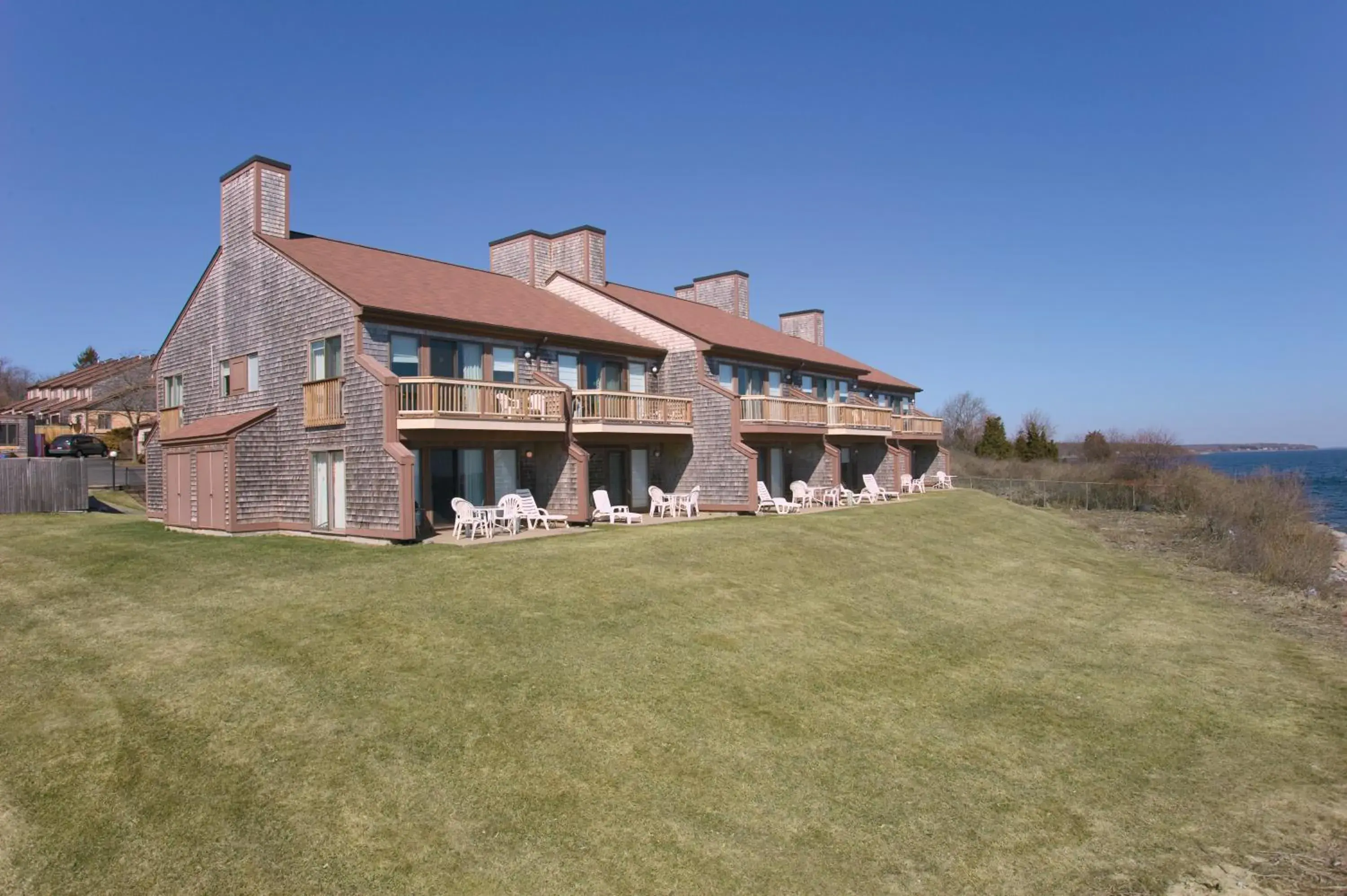 Property building in Club Wyndham Newport Overlook Property building in Club Wyndham Newport Overlook