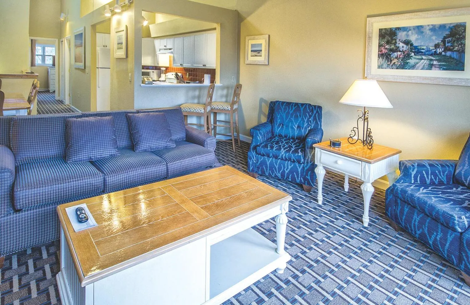 Photo of the whole room in Club Wyndham Newport Overlook