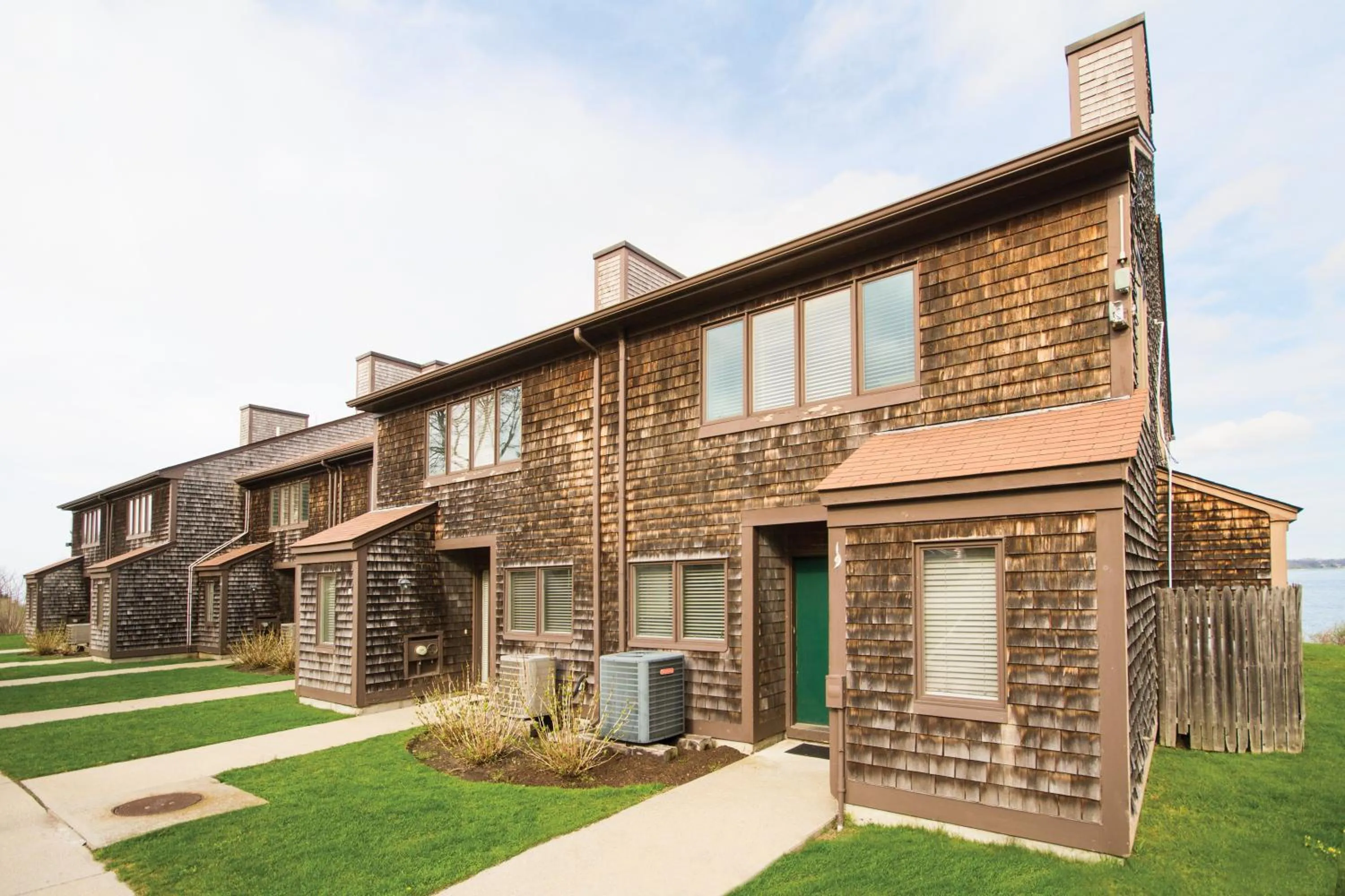 Property building in Club Wyndham Newport Overlook