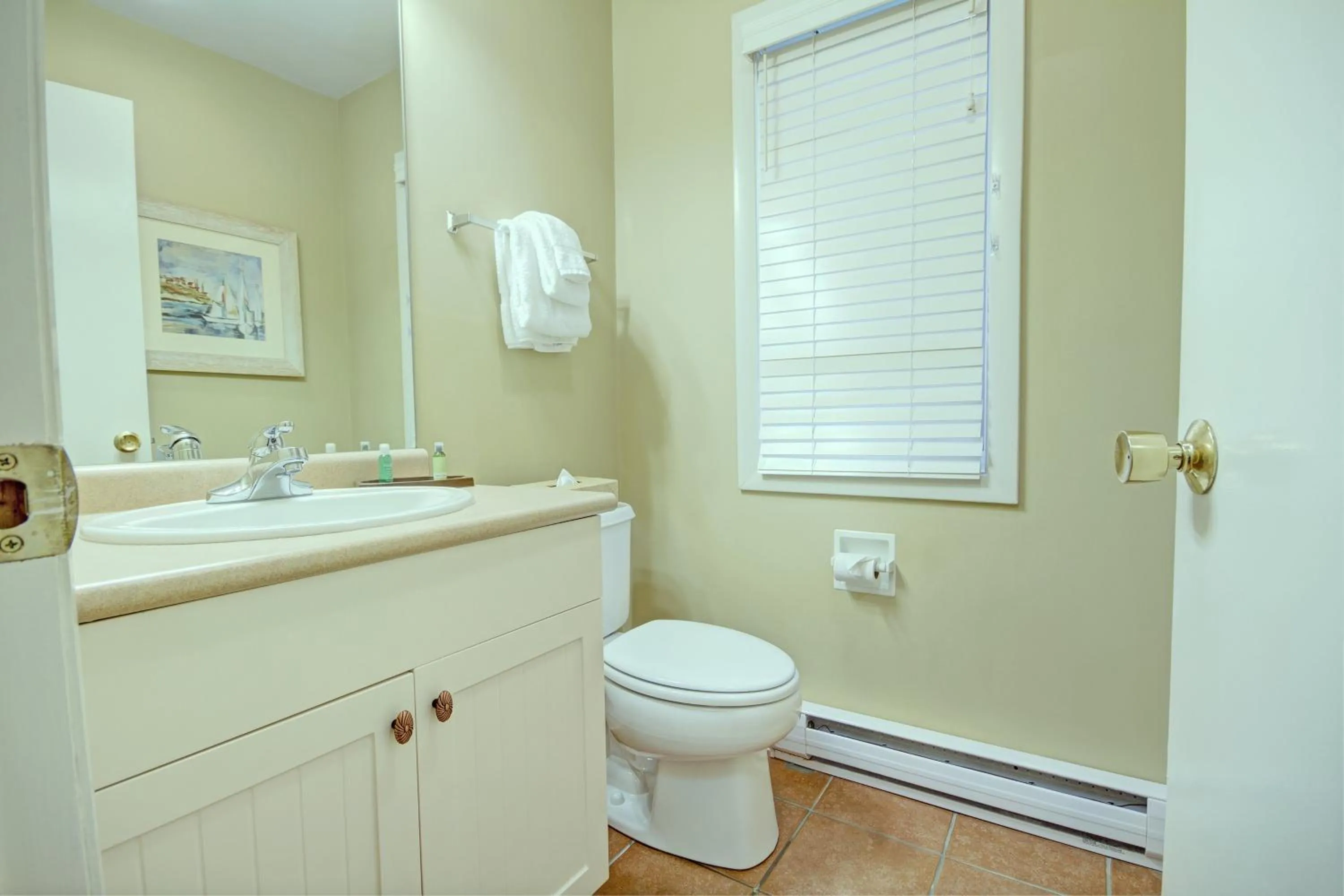 Bathroom in Club Wyndham Newport Overlook