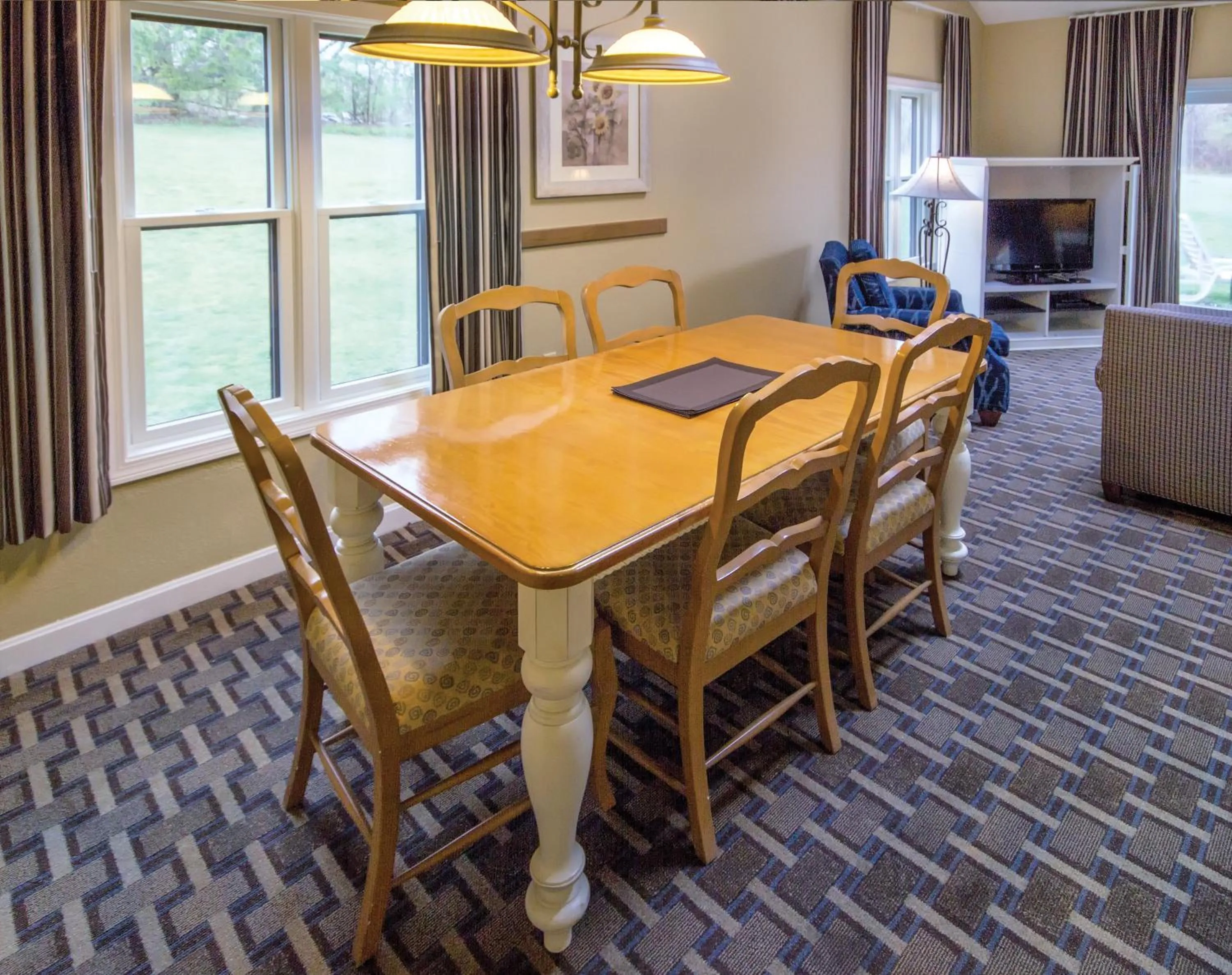 Food and drinks in Club Wyndham Newport Overlook