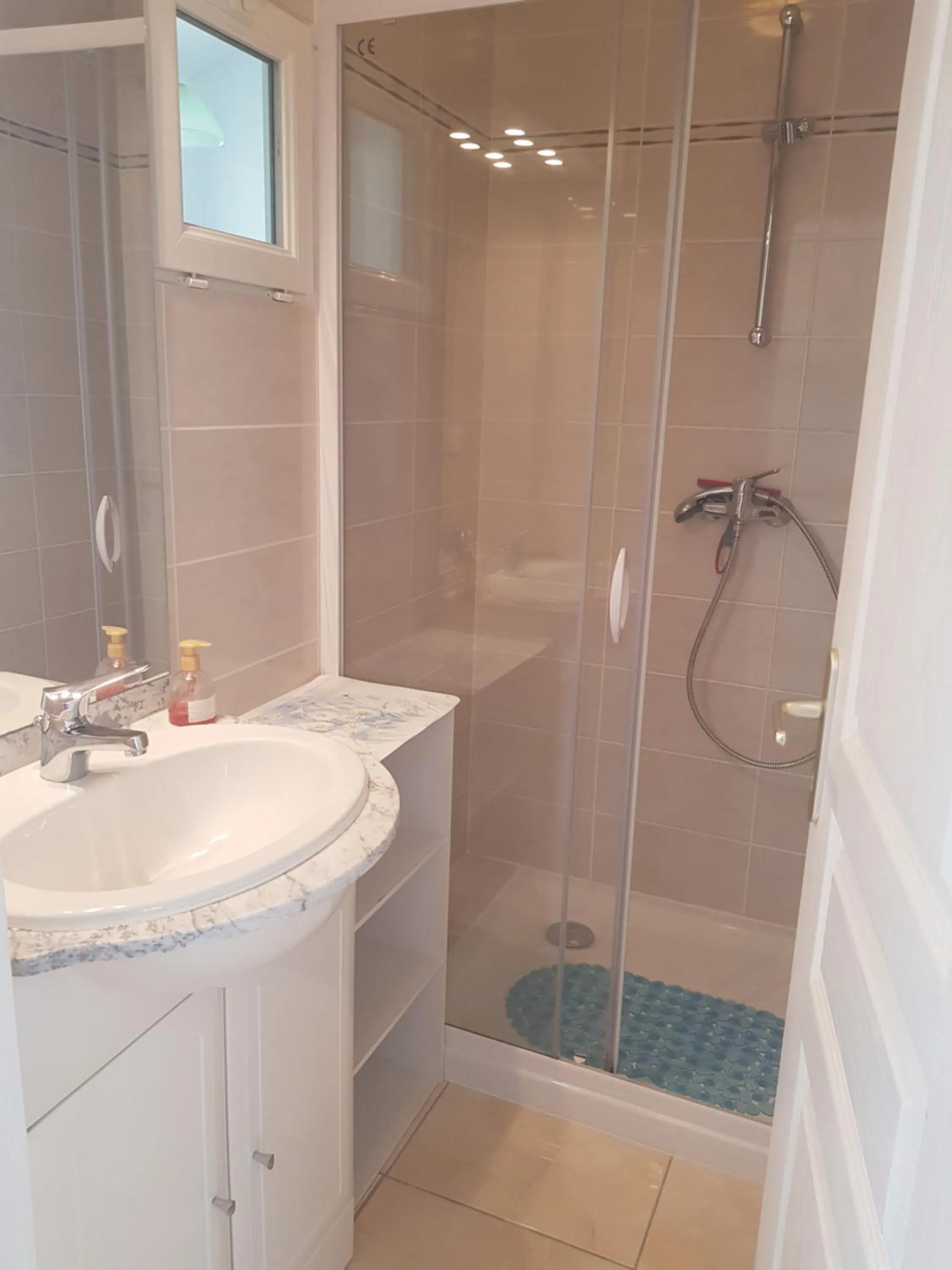 Bathroom in Chambres D'hôtes Anne-Marie