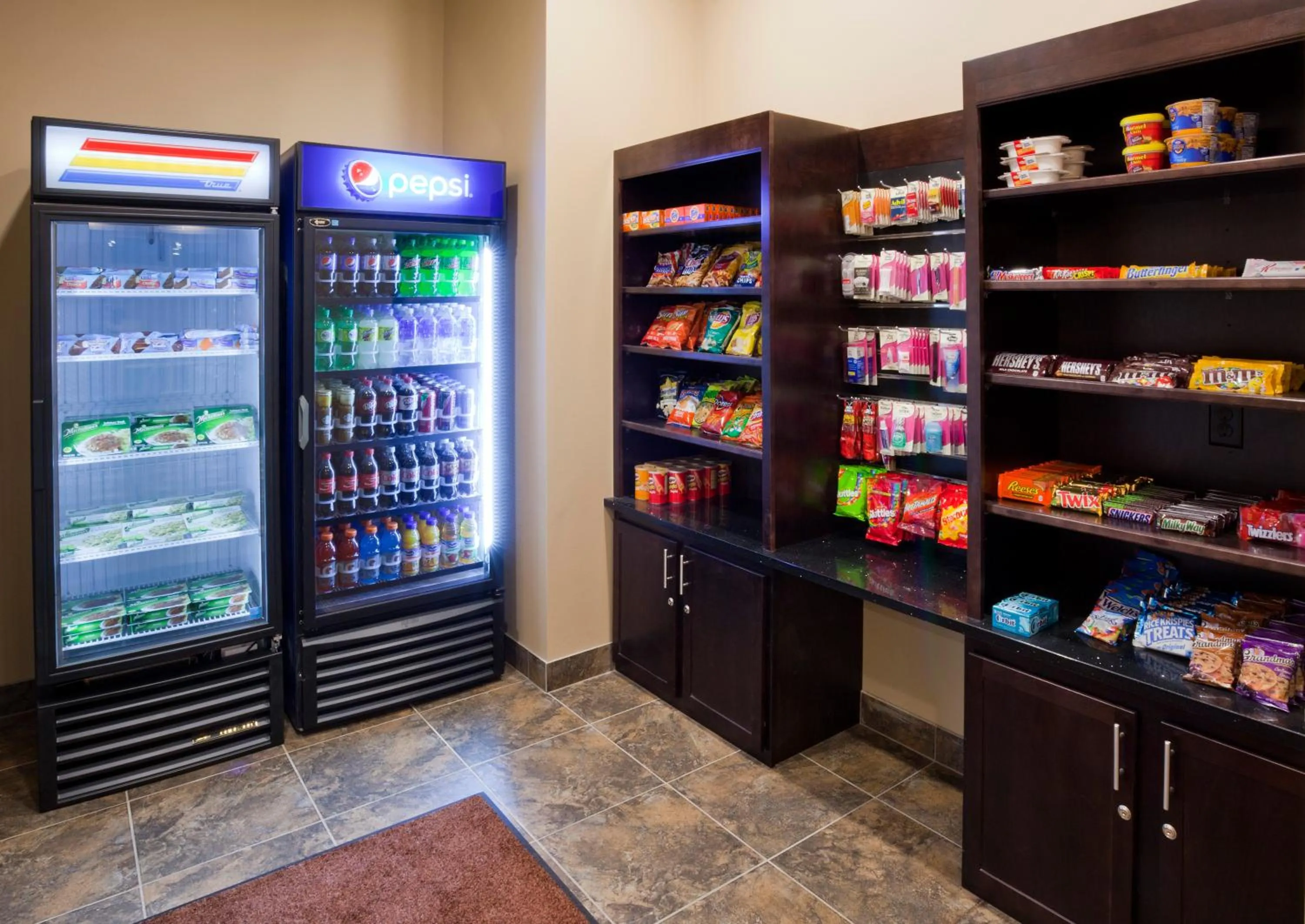 Food in GrandStay Hotel & Suites Valley City