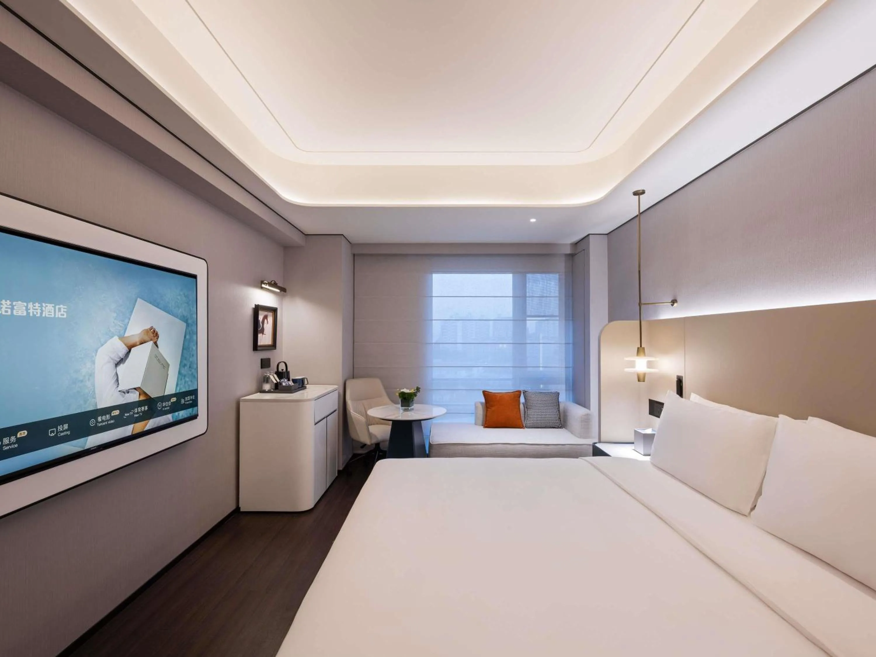 Superior Double Room in Novotel Shanghai Xuhui Riverside