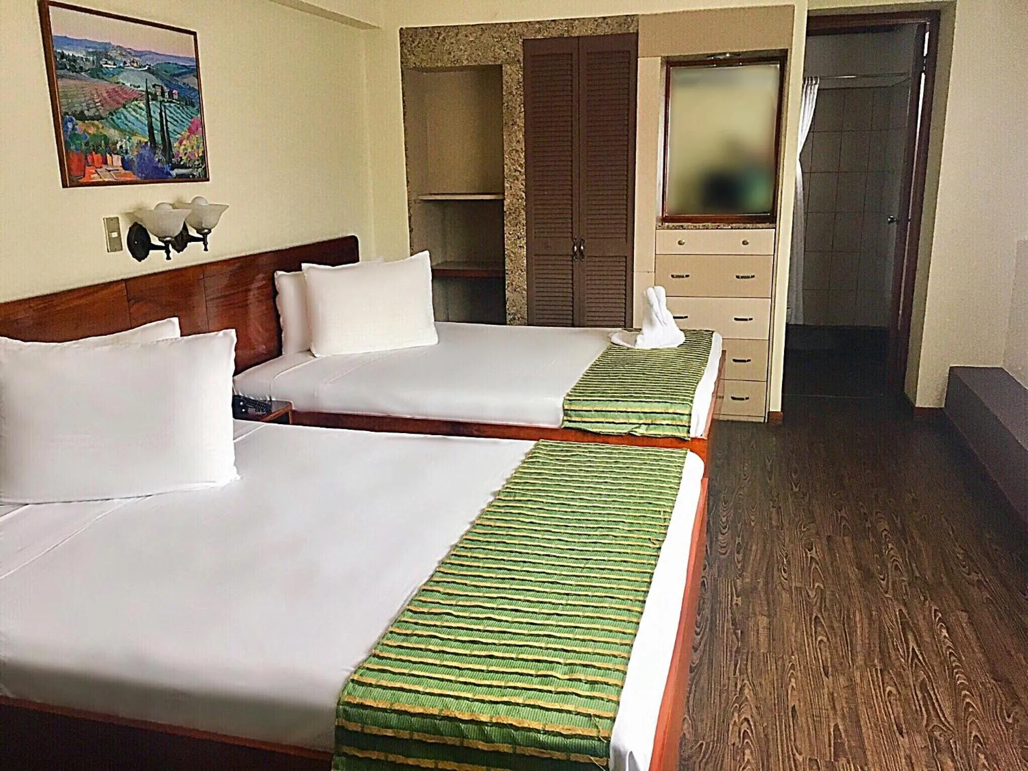 Bedroom, Bed in Hotel Ambassador