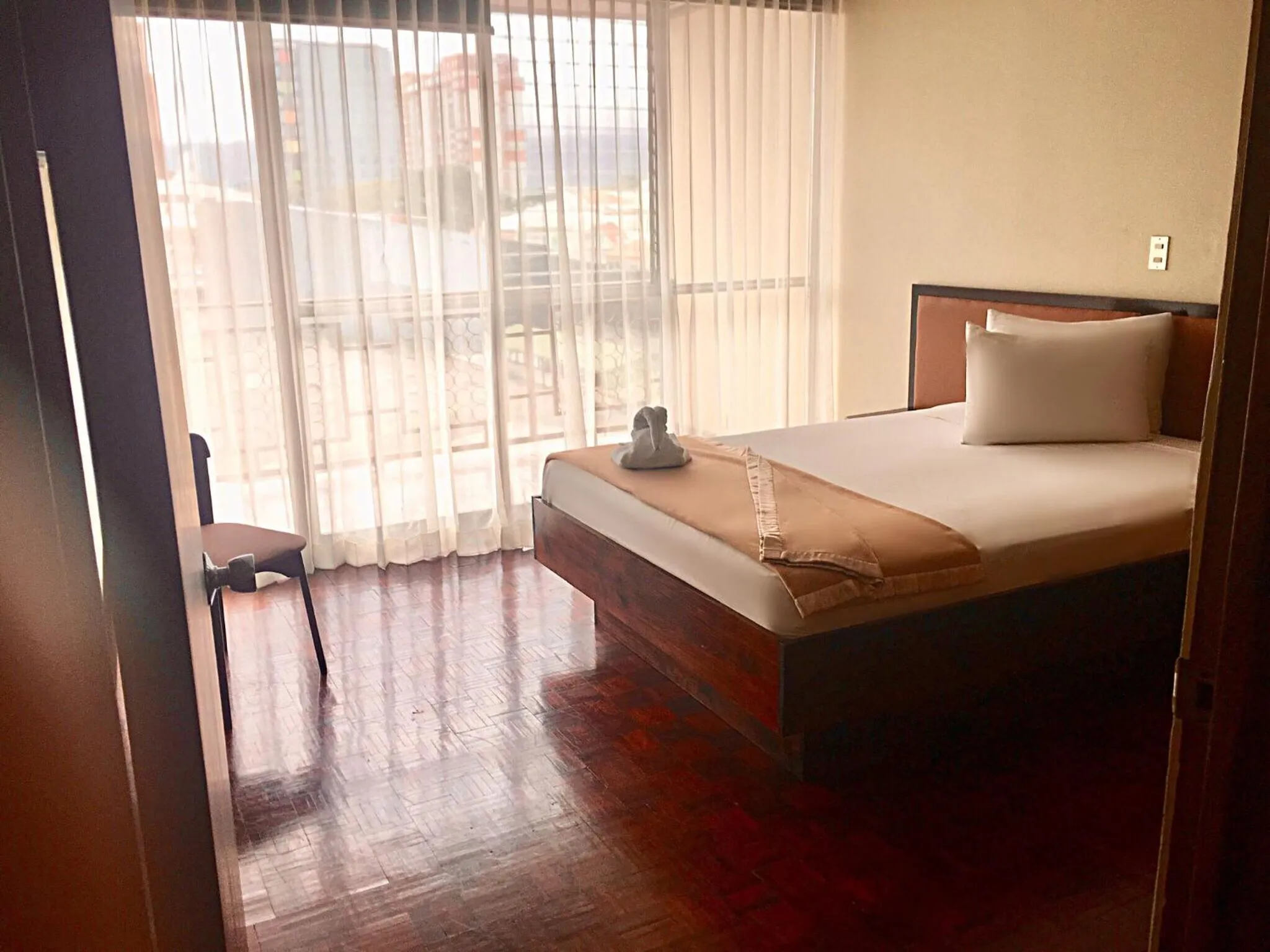 Bedroom, Bed in Hotel Ambassador