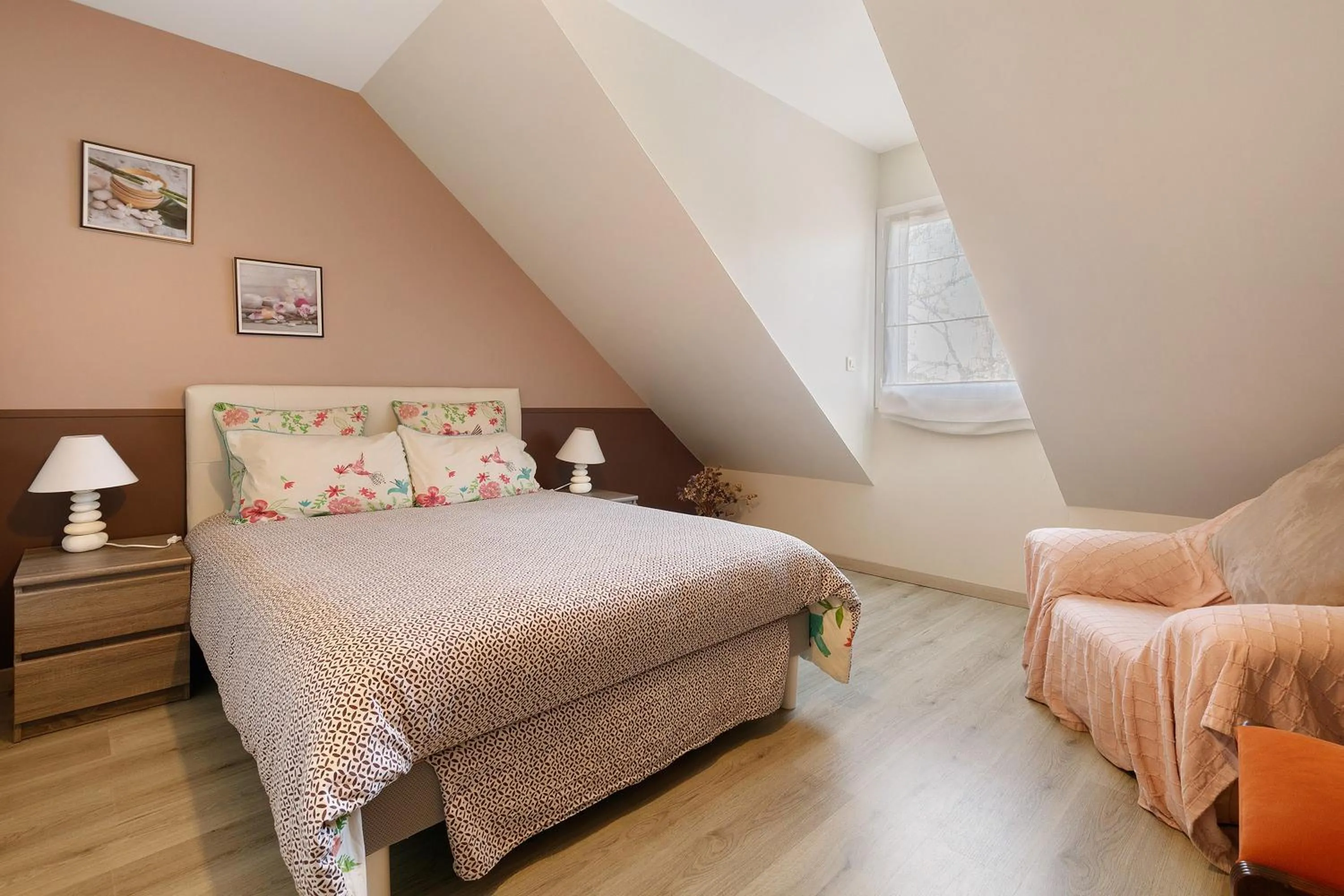Deluxe Double Room with Shower in Chambres d'Hôtes - Les Boubous