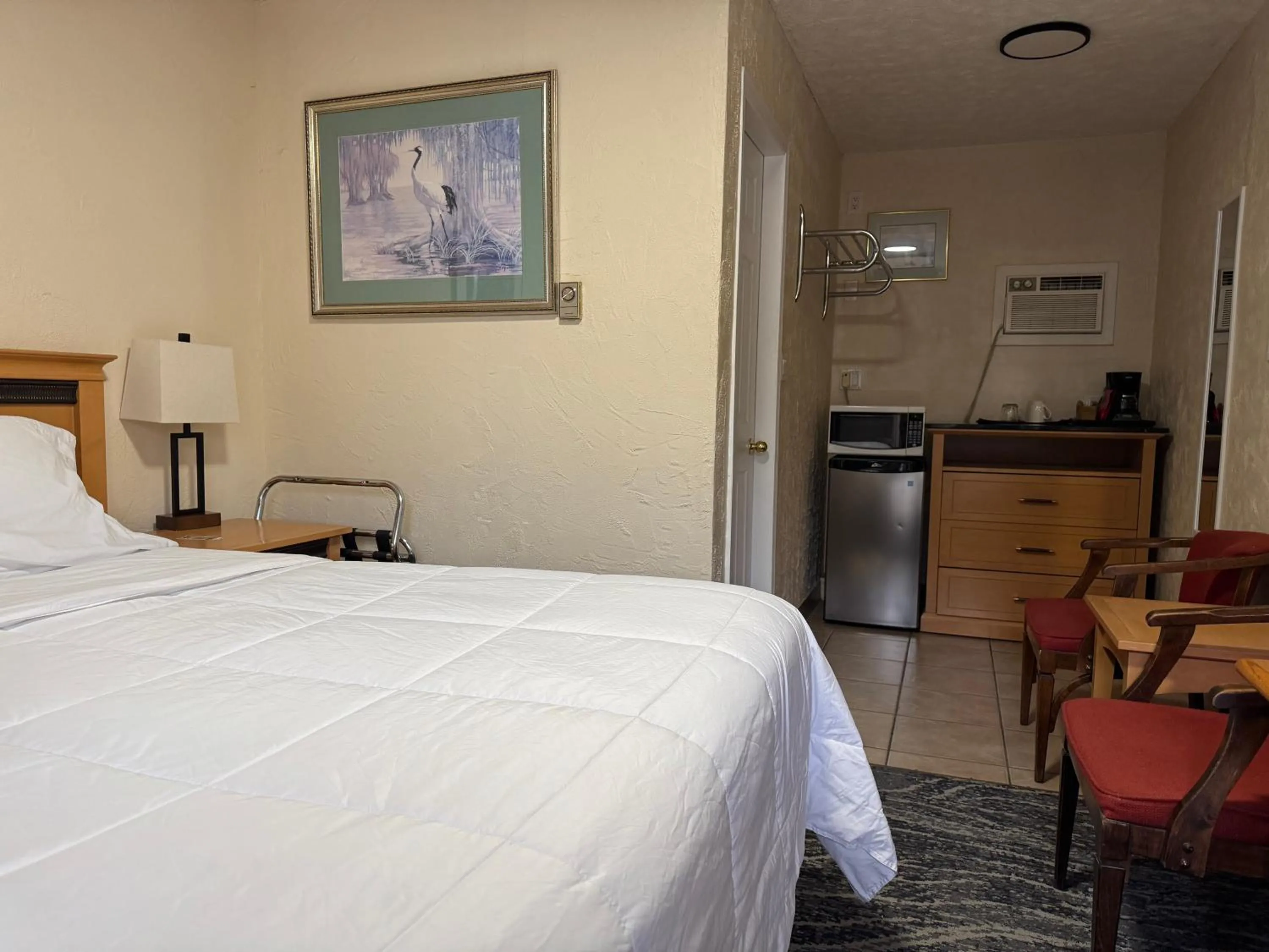 Standard Queen Room - 2nd Floor in Park Motel