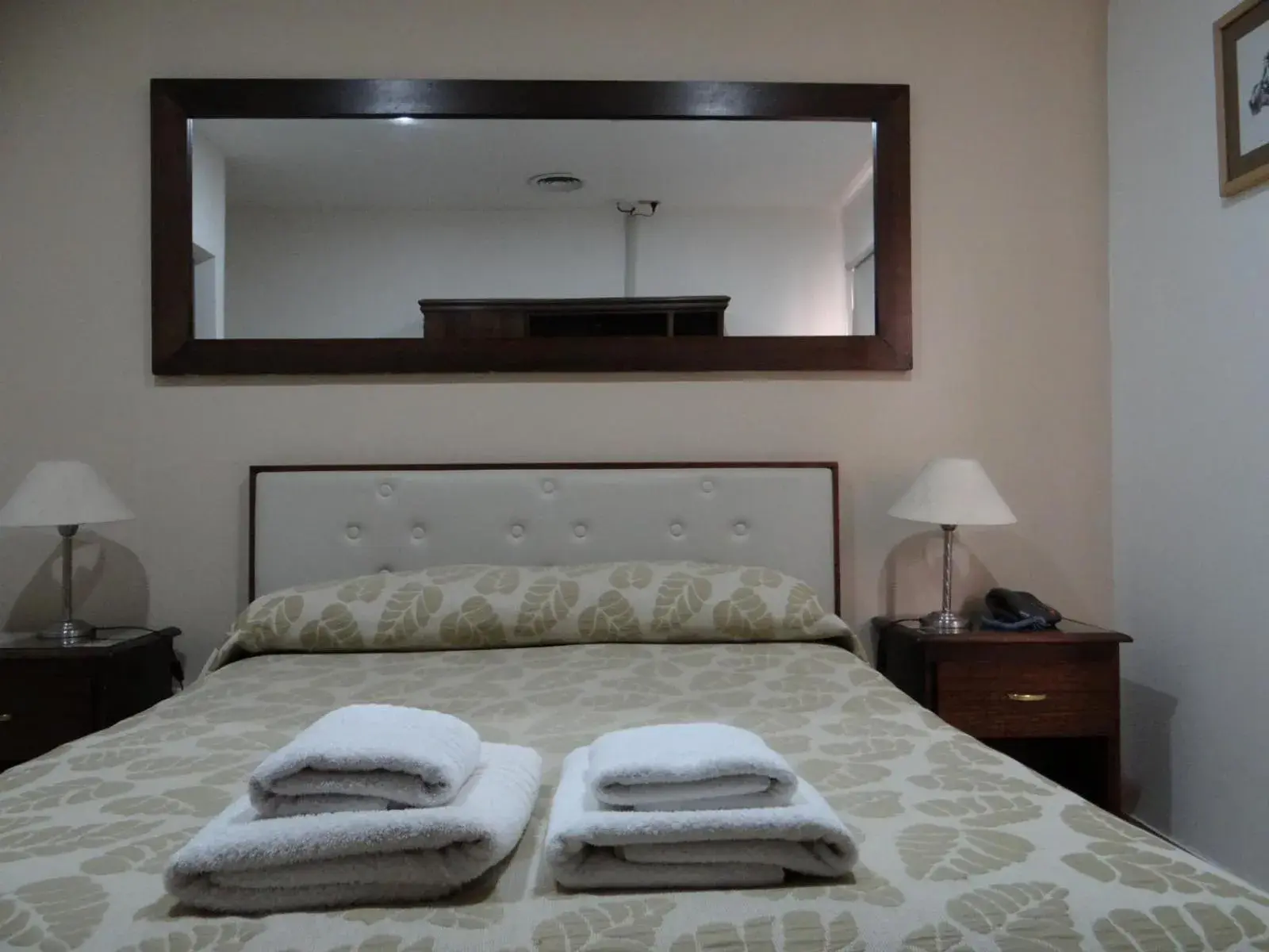 Small Double Room in Gran Hotel Laserre Small Double Room in Gran Hotel Laserre