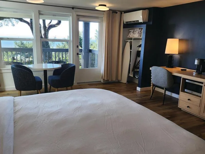 Bed in Ocean Crest Resort