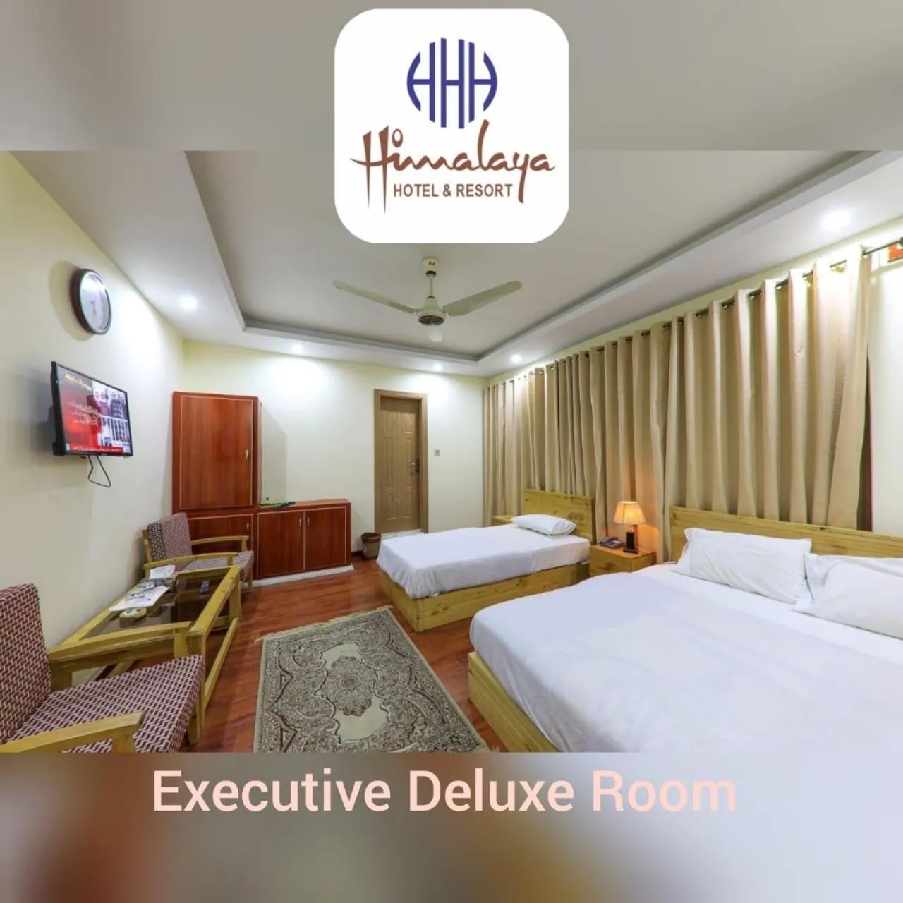 Bed in Hotel Himalaya Skardu