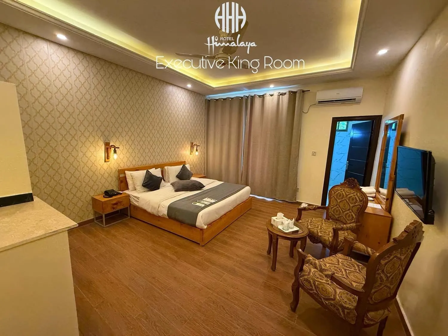 Bed in Hotel Himalaya Skardu