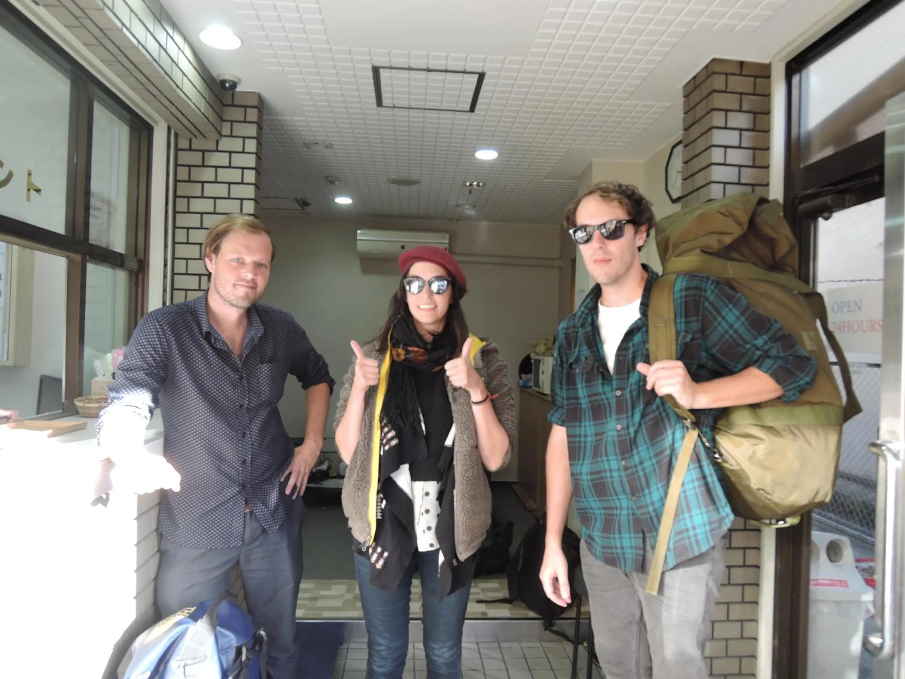 Guests in Hotel Lucky