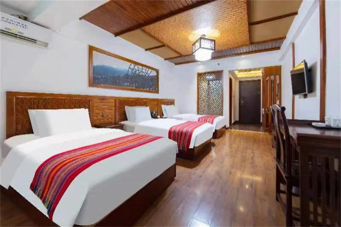Zhangjiajie Wulingju Hotel