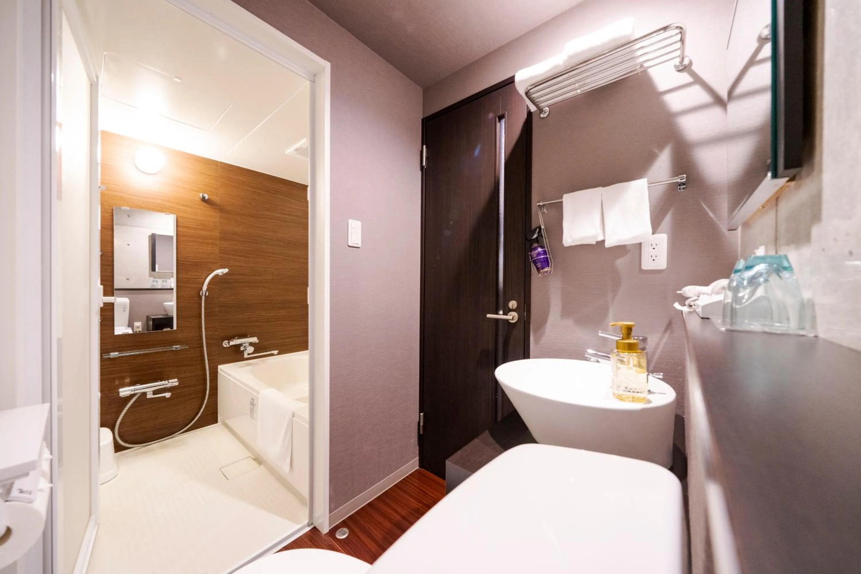 Shower in NAHA-WEST INN