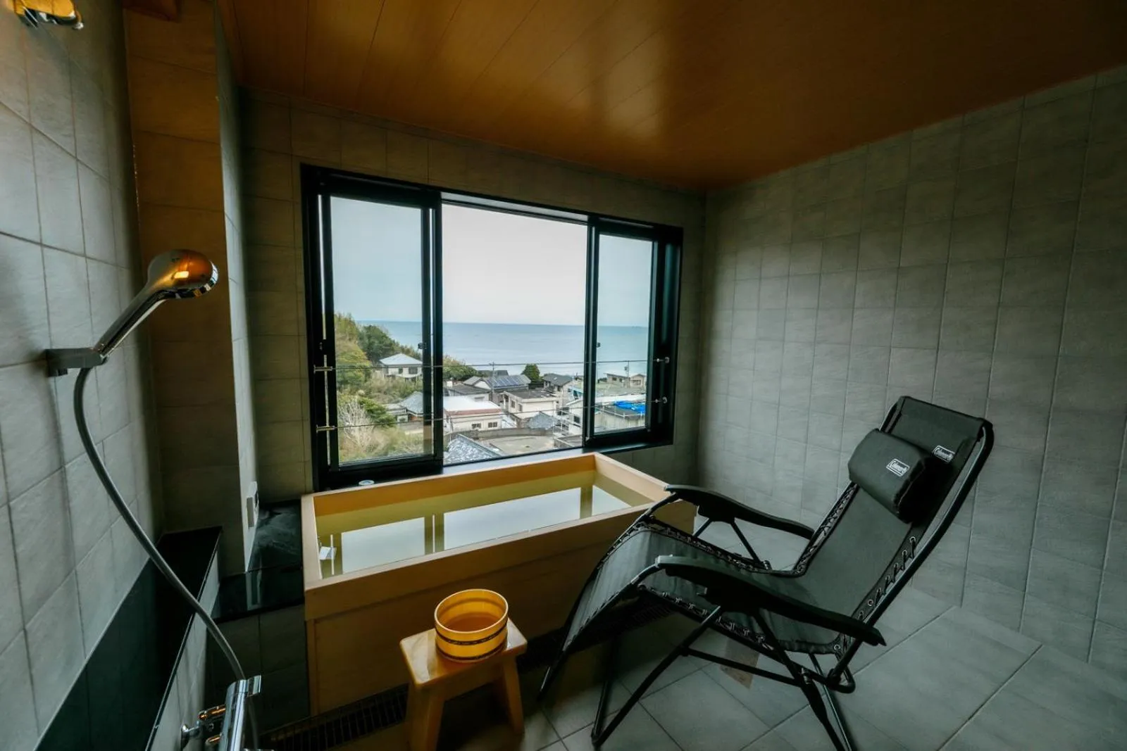 Photo of the whole room in Ise-Shima Ohtaya Healing Stay